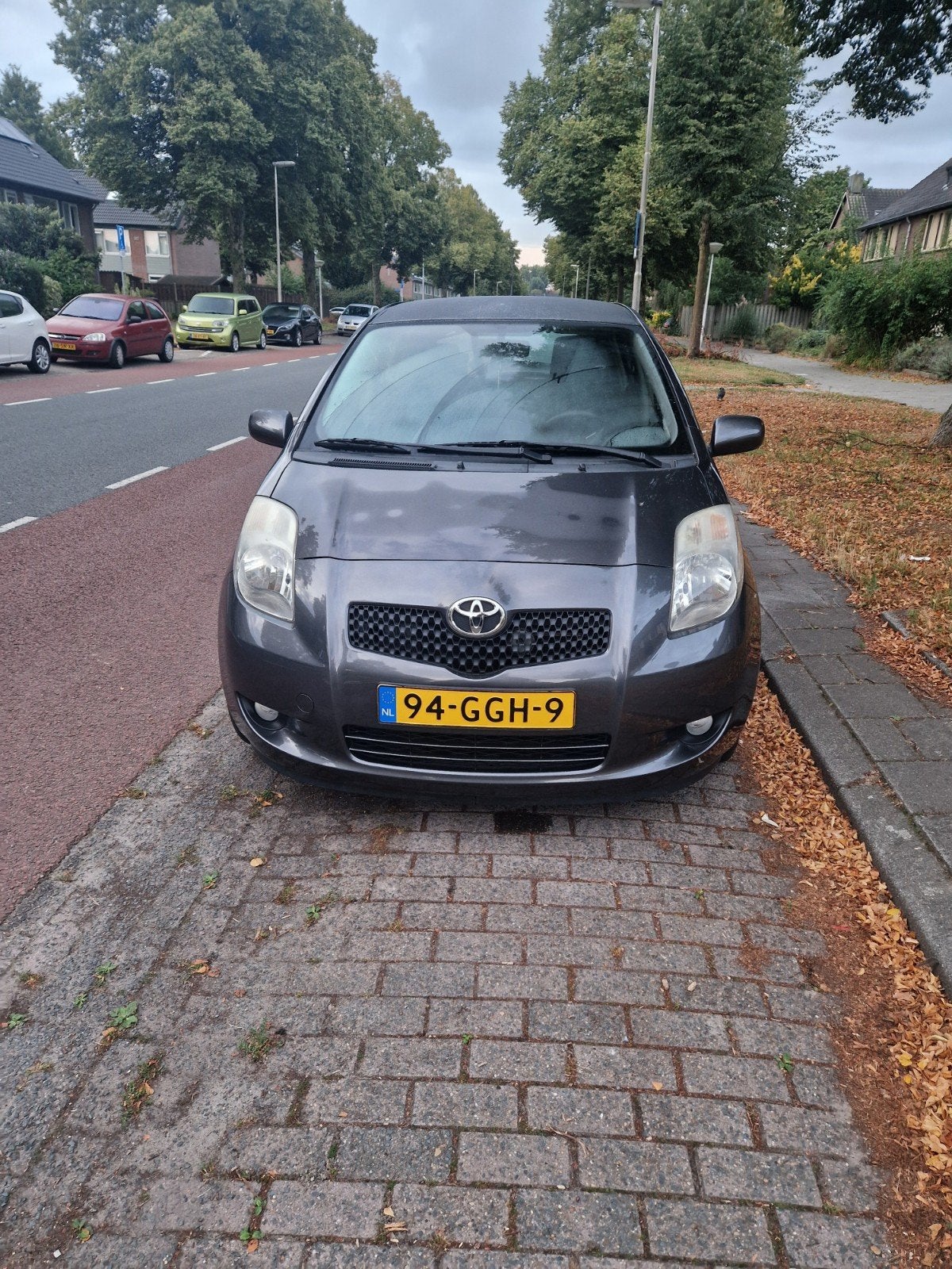 Toyota Yaris 1.3 16V Vvt-i 5DR 2008 Grijs, Auto's, Toyota, Voorwielaandrijving, 40 €/maand, 4 cilinders, 995 kg