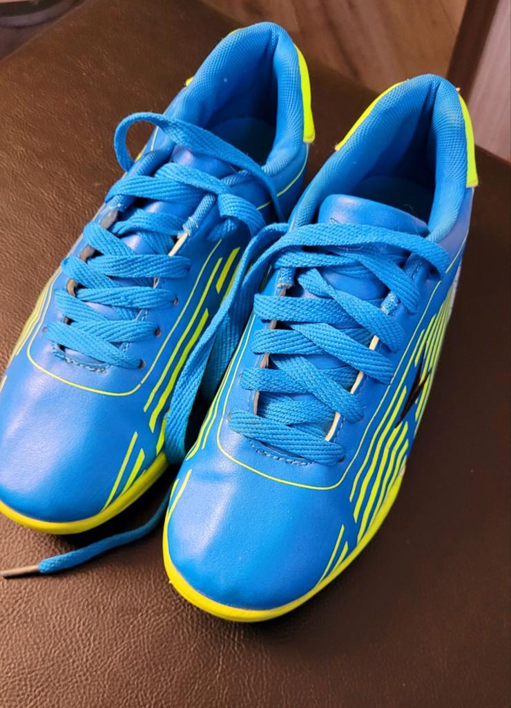 Mooie jongens schoenen maat 37, Ophalen of Verzenden, Zo goed als nieuw, Schoenen