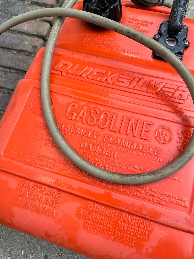 Benzine tank 25 liter van Quicksilver mercury yamaha, Watersport en Boten, Ophalen of Verzenden, Zo goed als nieuw, Motor en Techniek