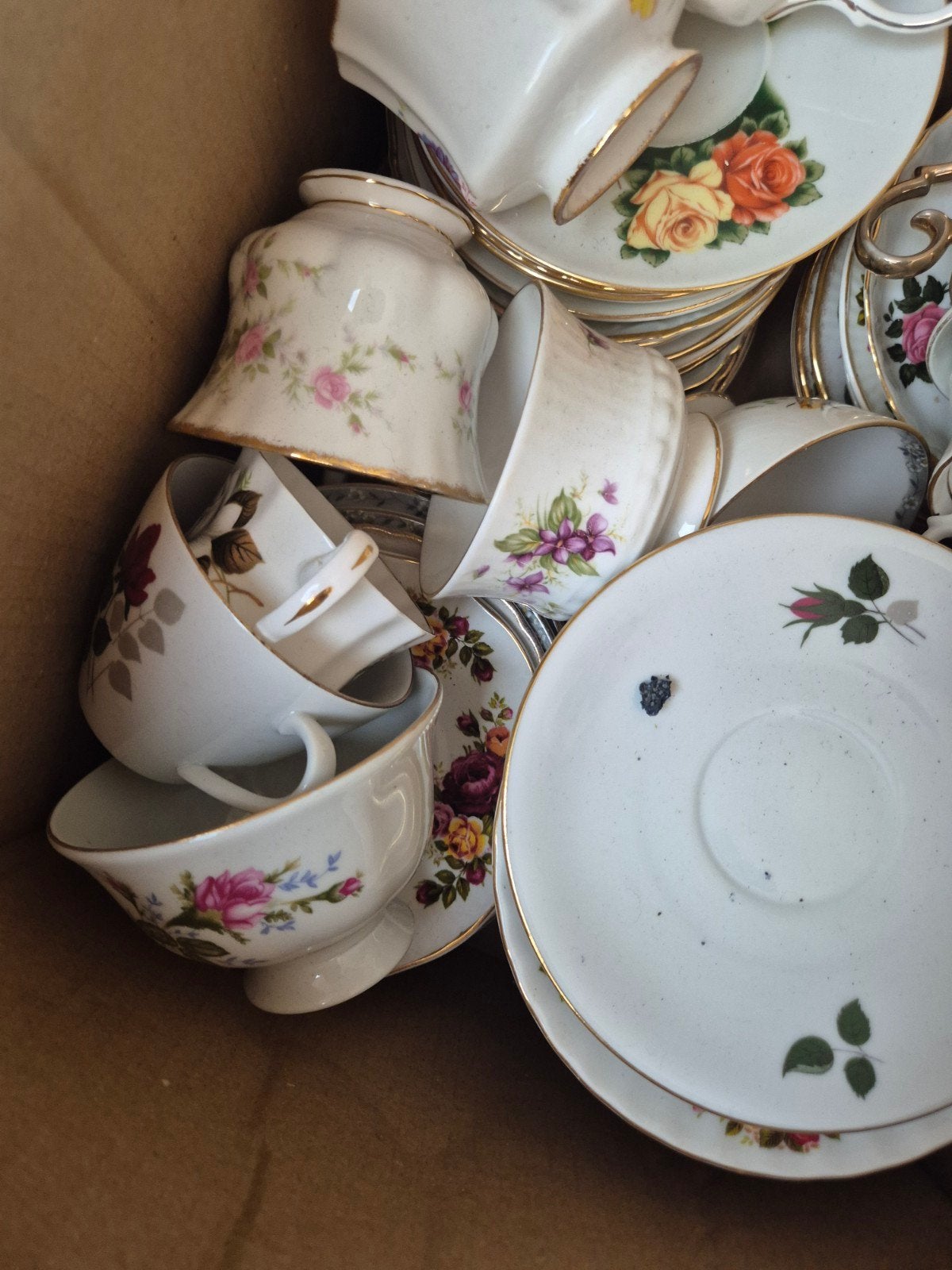 Vintage koffie- en theekopjes met bloemmotief, Ophalen
