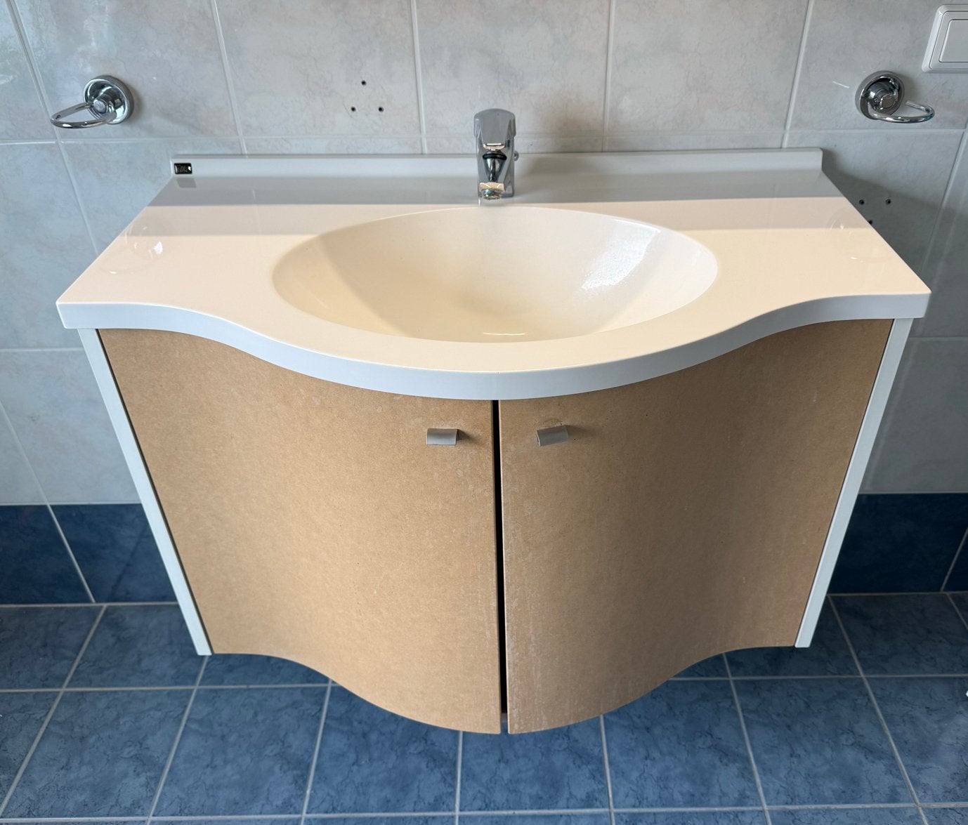 Alke wastafelmeubel met wasbak en kraan, Huis en Inrichting, Ophalen, Gebruikt, 50 tot 100 cm, Minder dan 100 cm
