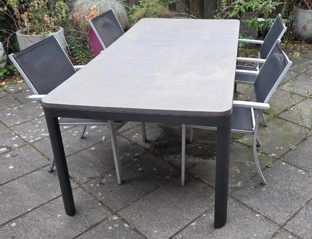 tuintafel met 4 stoelen, Tuin en Terras, Ophalen, Gebruikt, Onbekend, Onbekend