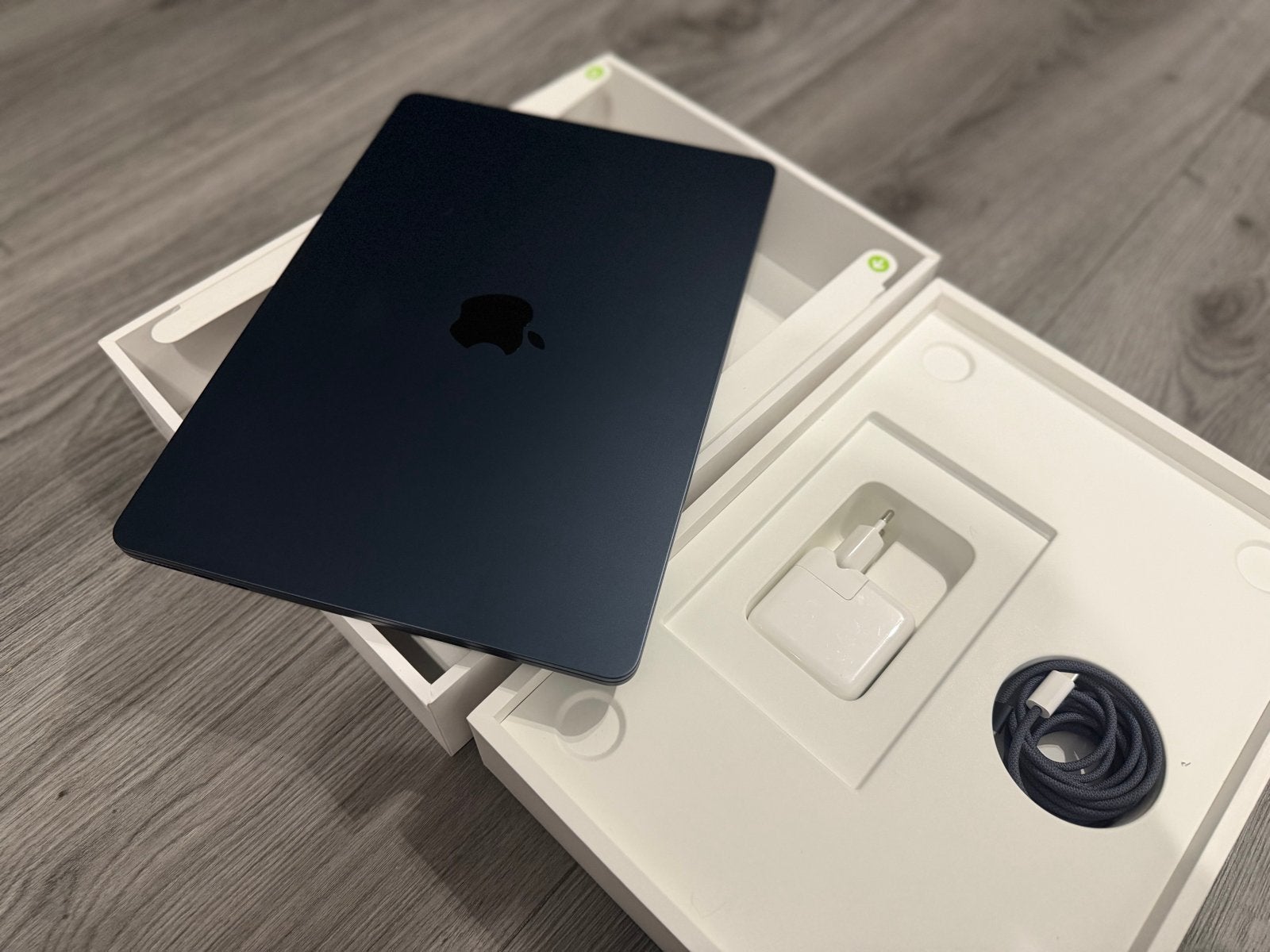 MacBook Air 13 inch M4 256GB ZO GOED ALS NIEUW