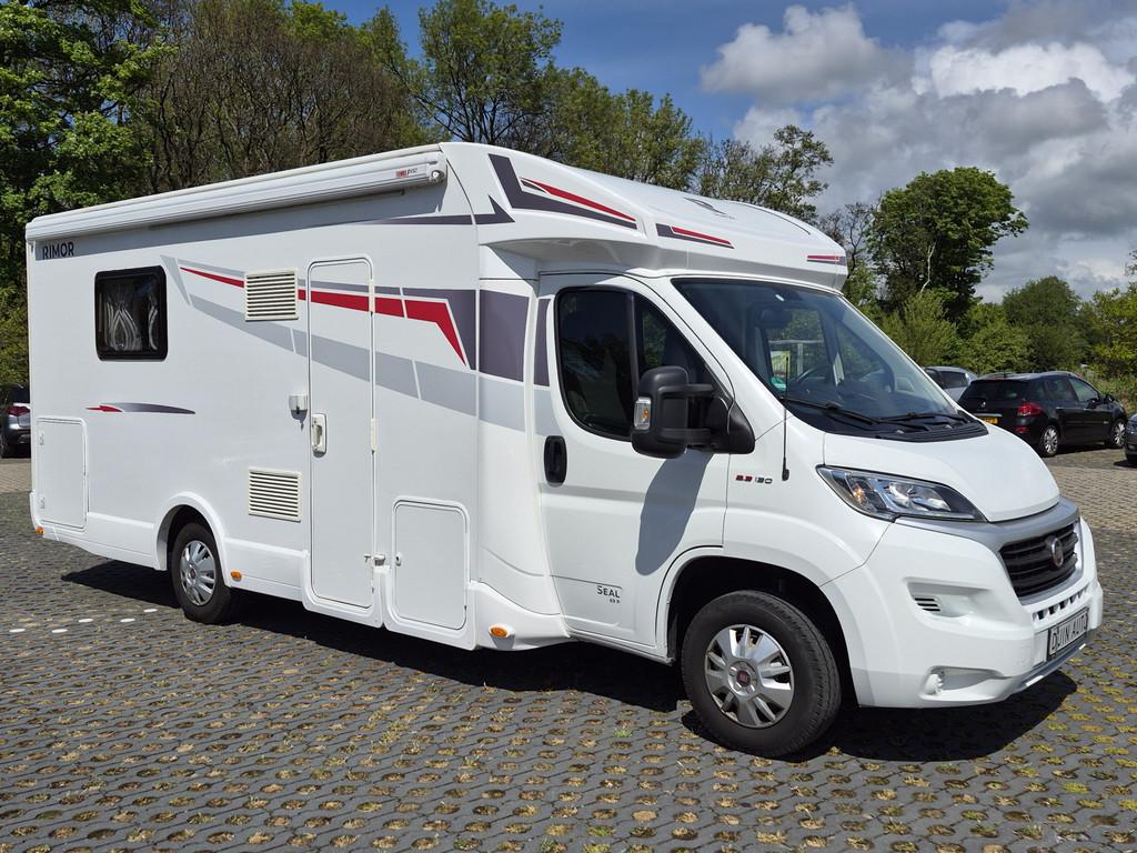 Rimor Seal 69P Queensbed (bj 2019), Ringverwarming, Bedrijf, Handgeschakeld, Duin Auto's
