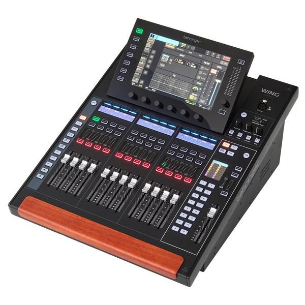 Gezocht defecte Beringer Wing Compact, Muziek en Instrumenten, Ophalen, Zo goed als nieuw, 20 kanalen of meer