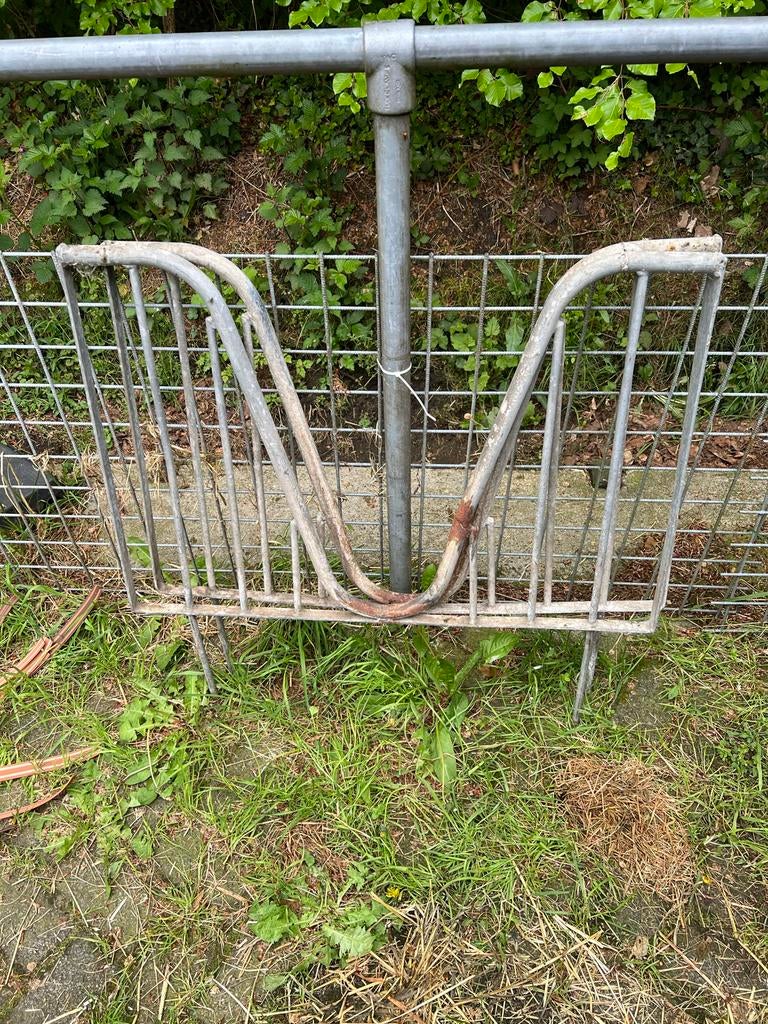 Metalen weefrek 2 stuks, Dieren en Toebehoren, Ophalen of Verzenden, Overige soorten