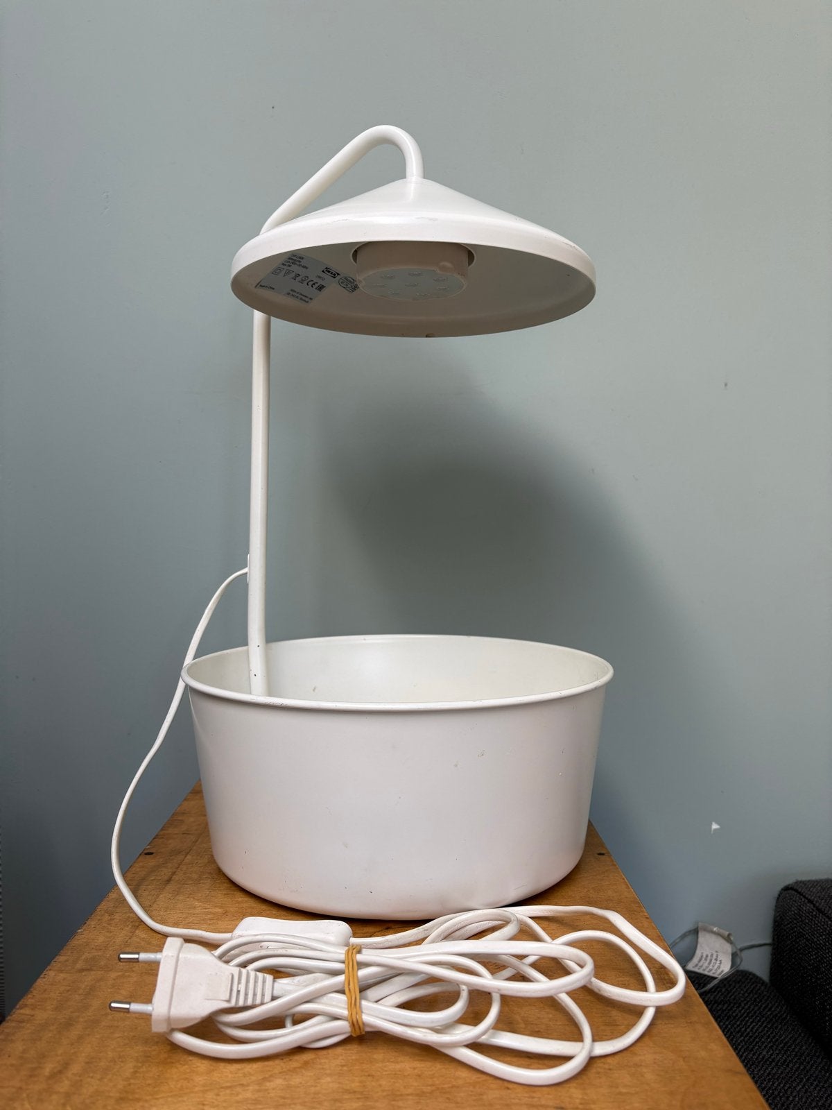 IKEA Bittergurka Kweekbak met LED-groeilamp, Gebruikt, Ophalen of Verzenden, Wit, Metaal