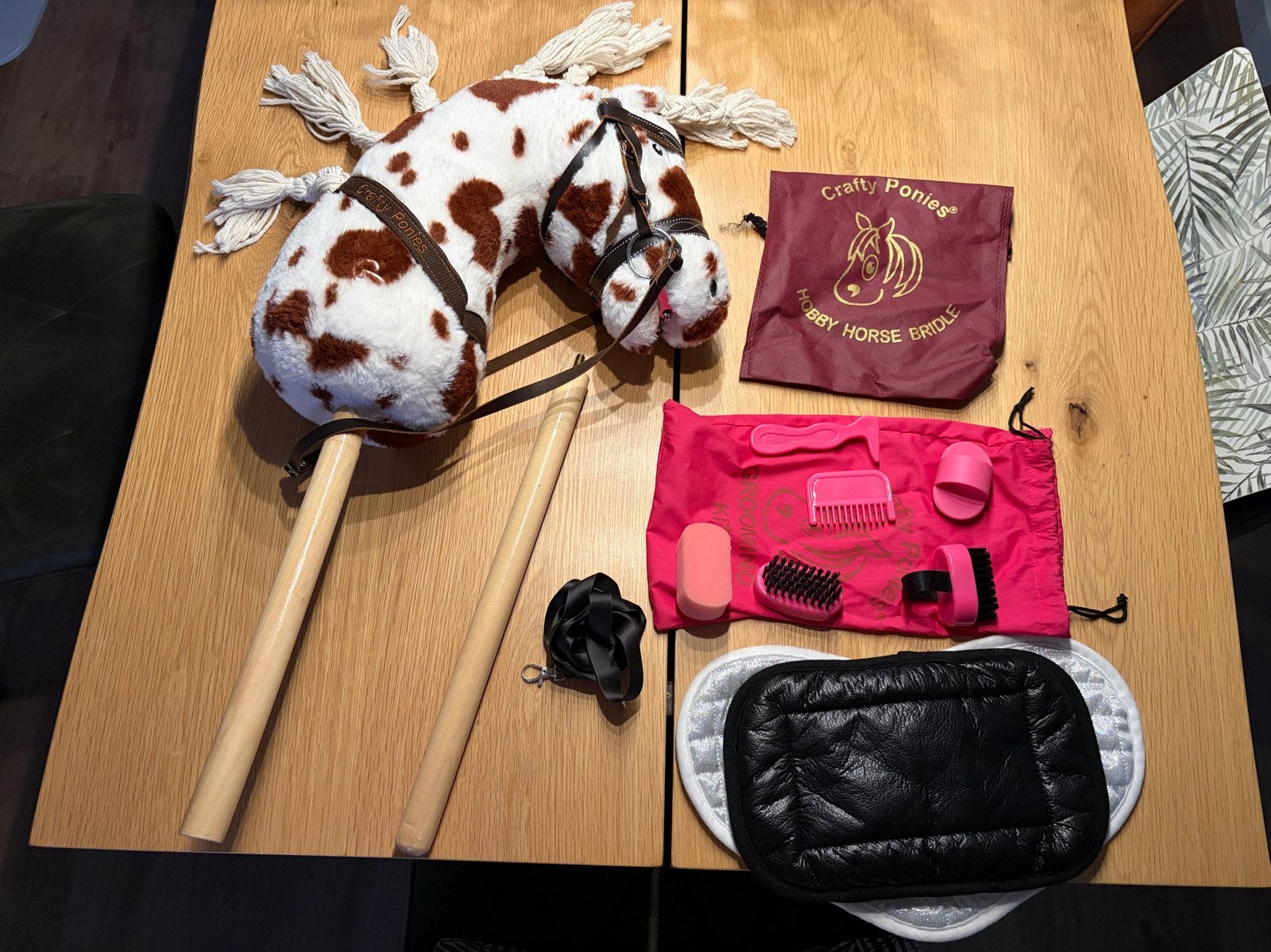 Crafty Pony Hobby Horse met accessoires, Ophalen of Verzenden, Zo goed als nieuw, Meisje