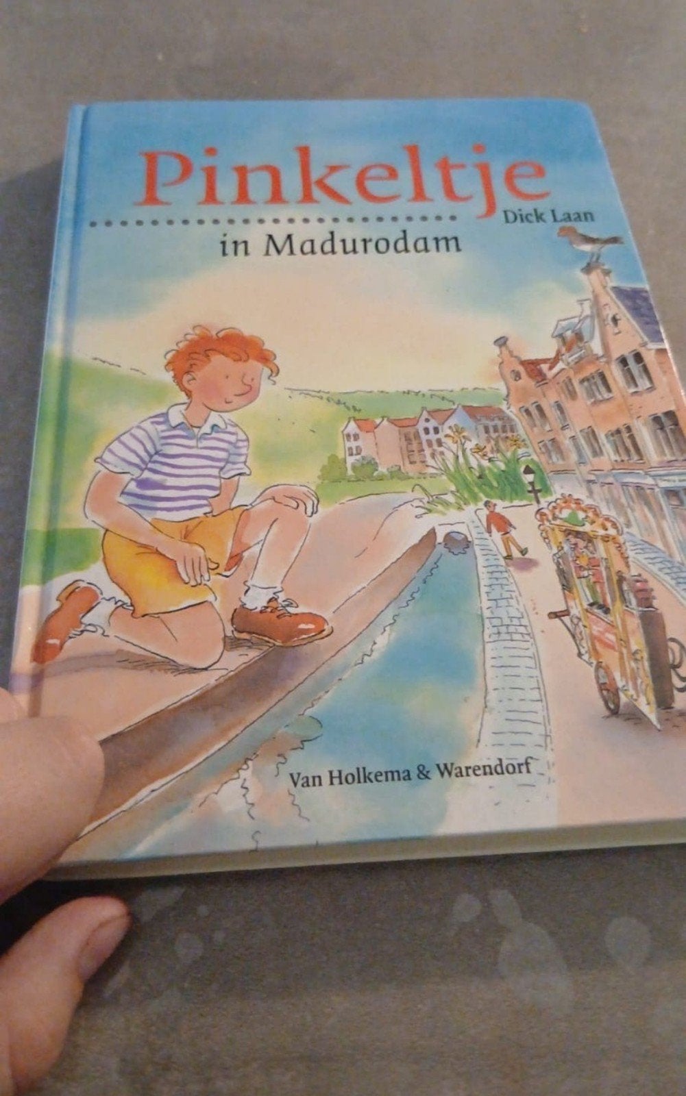 in goede staat boek Pinkeltje in Madurodam

Goed in staat, Boeken, Ophalen of Verzenden, Zo goed als nieuw
