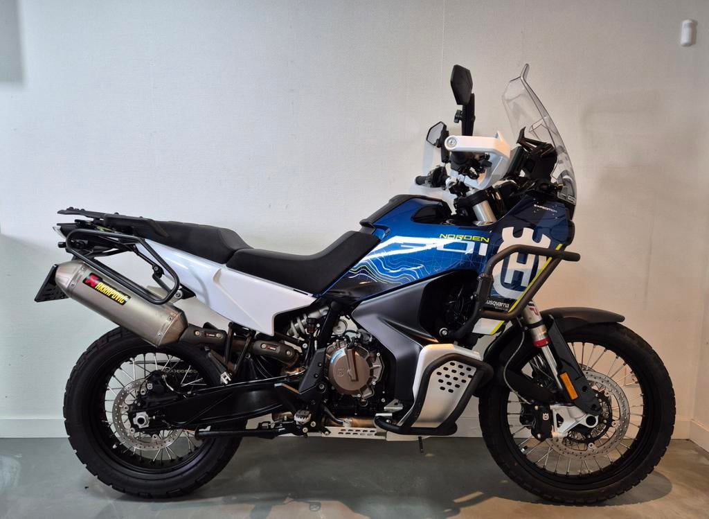 Husqvarna 901 Norden Expedition – 11917 km – Vol opties, Motoren, Motoren | Husqvarna, 2 cilinders, Handvatverwarming, Occasion
