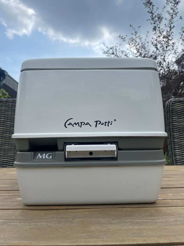 Campa Potti MG Draagbaar Toilet - Ideaal voor Camping, Caravans en Kamperen, Ophalen, Zo goed als nieuw