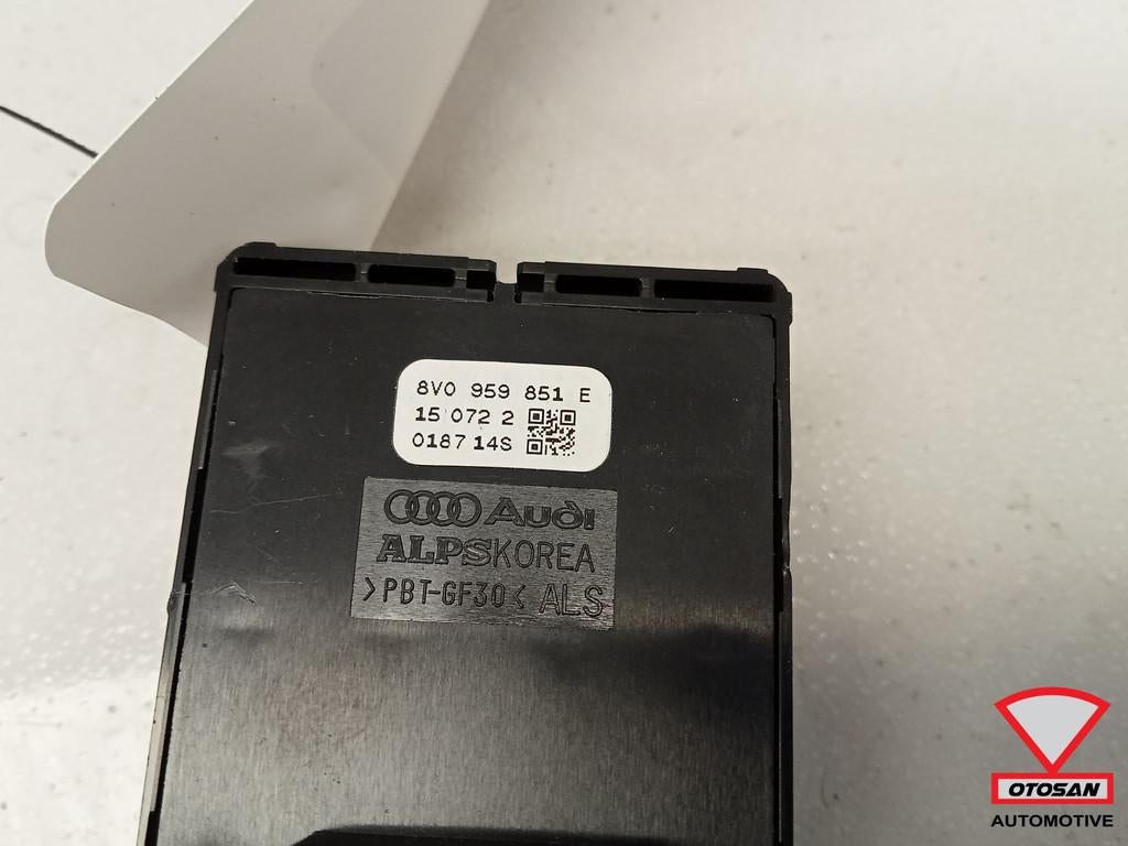 Audi 8v0959851e Raambediening schakelaar Origineel links voo, Auto-onderdelen, Gebruikt, AUDI AG, Auto-Union-Strasse 1
85045  Ingolstadt, DE