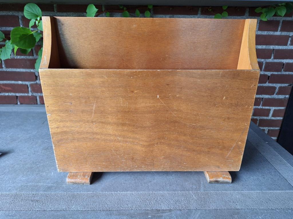 Lectuurbak. Vintage., Huis en Inrichting, Woonaccessoires | Krantenbakken en Lectuurbakken, Ophalen of Verzenden, Gebruikt