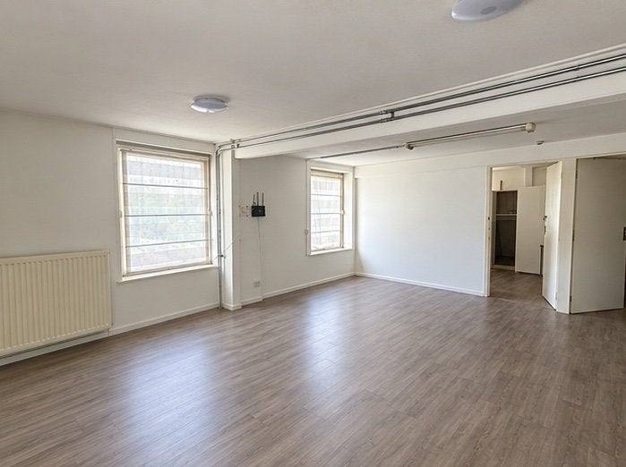Ruime bovenwoning 120m2 beschikbaar voordelig!, 120 m², 5 kamers, Bovenwoning, Oldenzaal