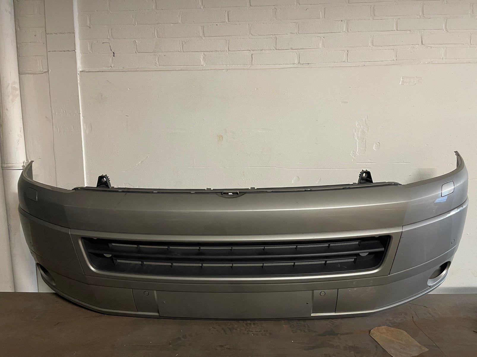 Volkswagen transporter T5GP voorbumper PDC grill, Ophalen of Verzenden, Voor, Volkswagen, Bumper