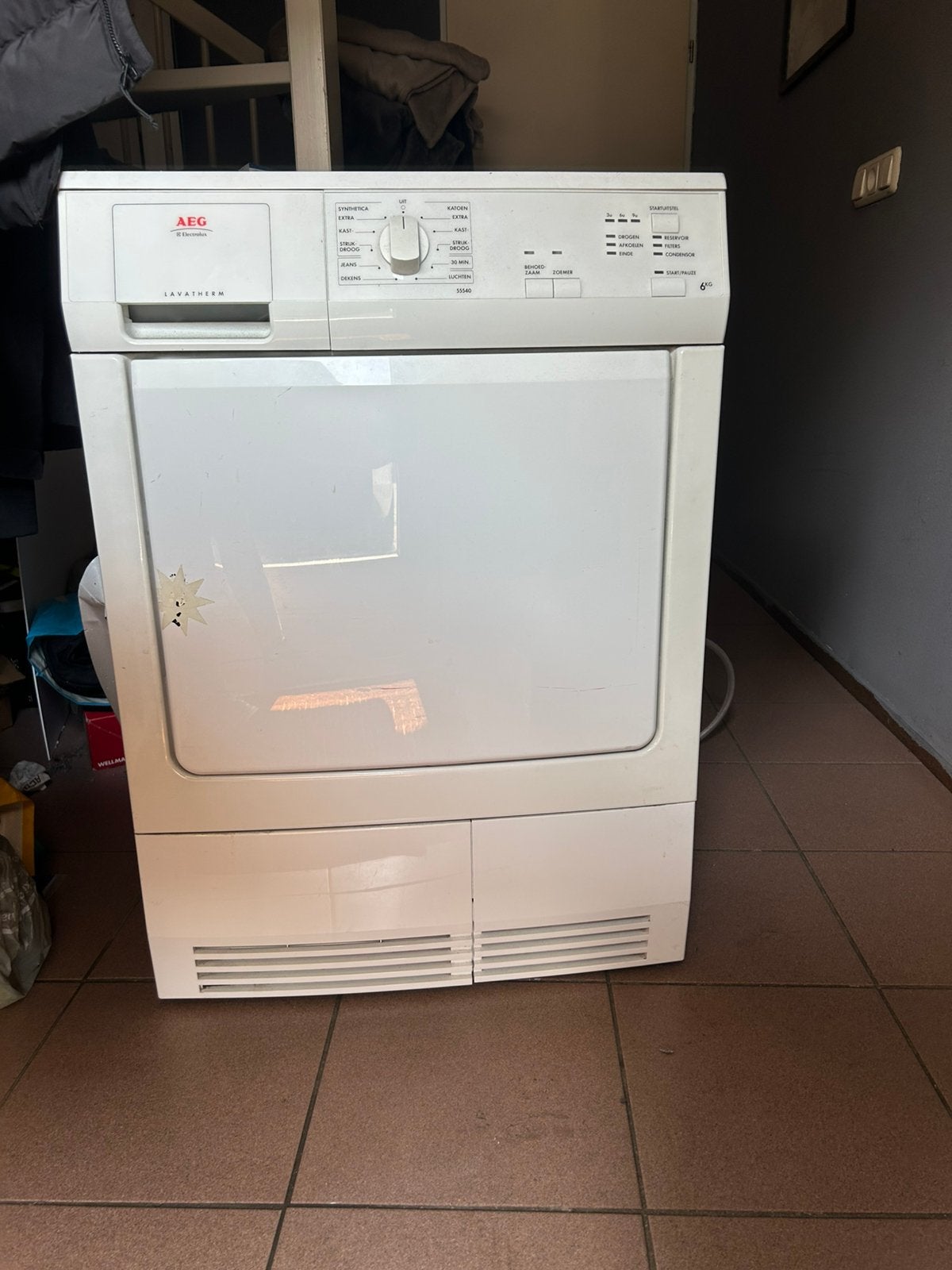 AEG droger, Ophalen, Gebruikt, 4 tot 6 kg, 85 tot 90 cm