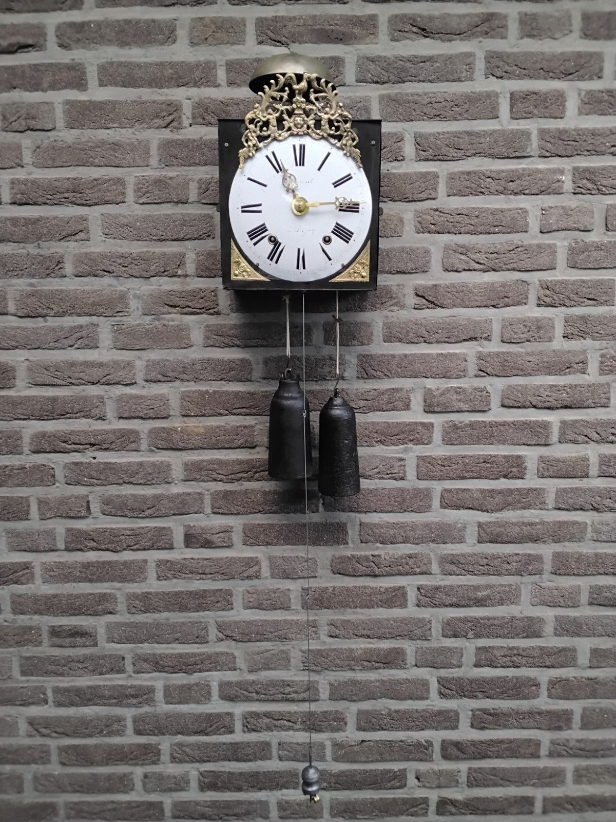 comtoise met haanje gietstuk., Ophalen of Verzenden, Wandklok