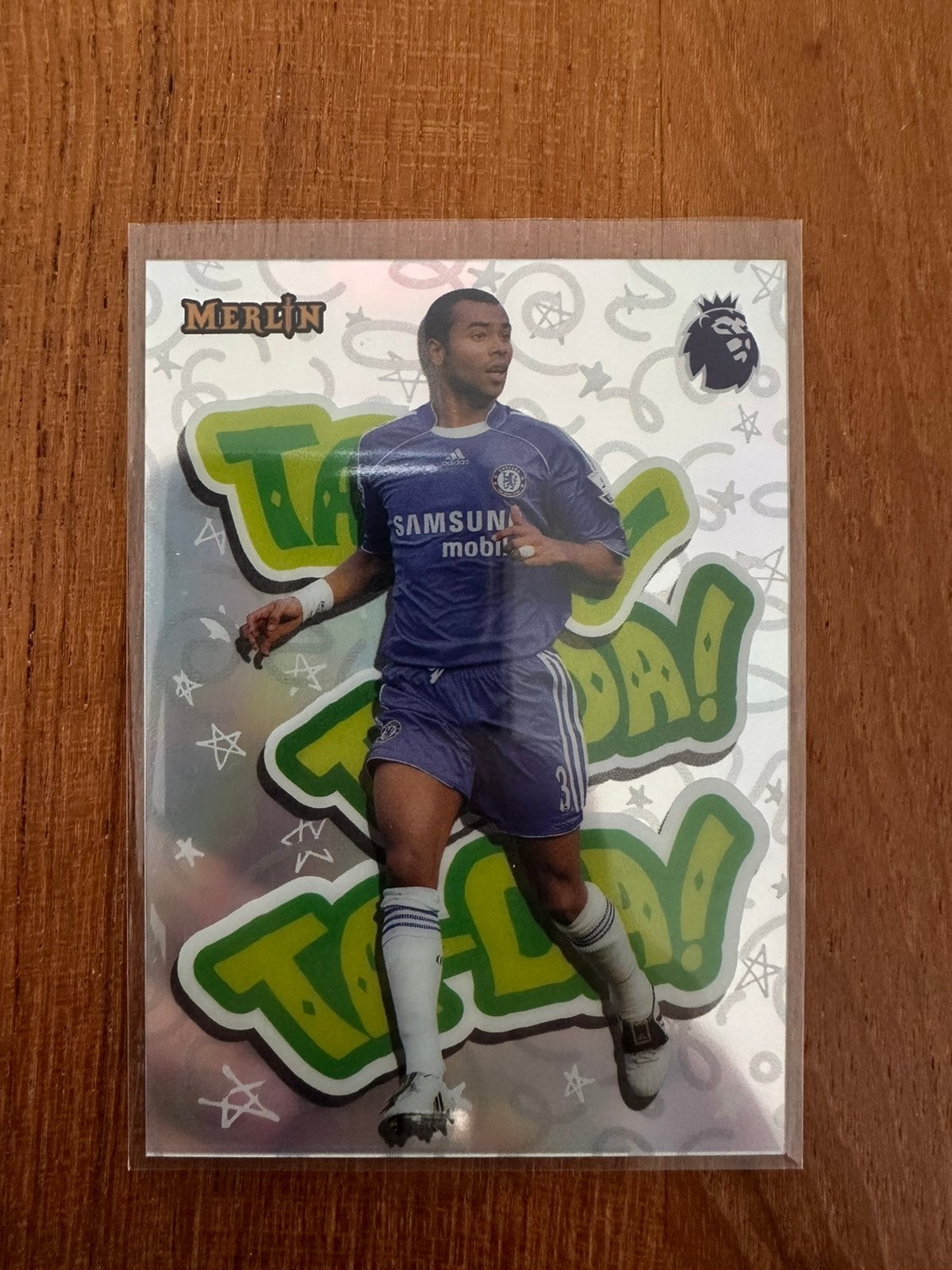 Topps 2026 Merlin Ashley Cole TD-17 Chelsea Ta-da, Verzenden, Zo goed als nieuw, Buitenlandse clubs, Spelerskaart
