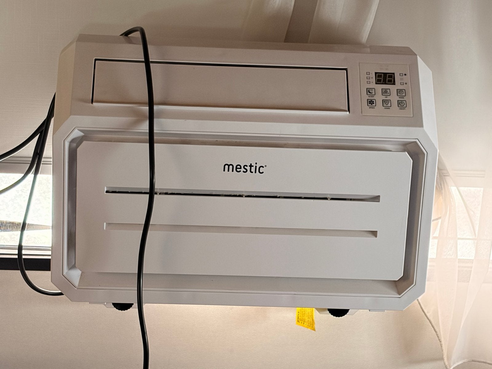 Mestic 3000 split airco - Koelt, ventileert en ontvochtigt, Ophalen, Koelen en Ontvochtigen, Minder dan 60 m³, 3 snelheden of meer
