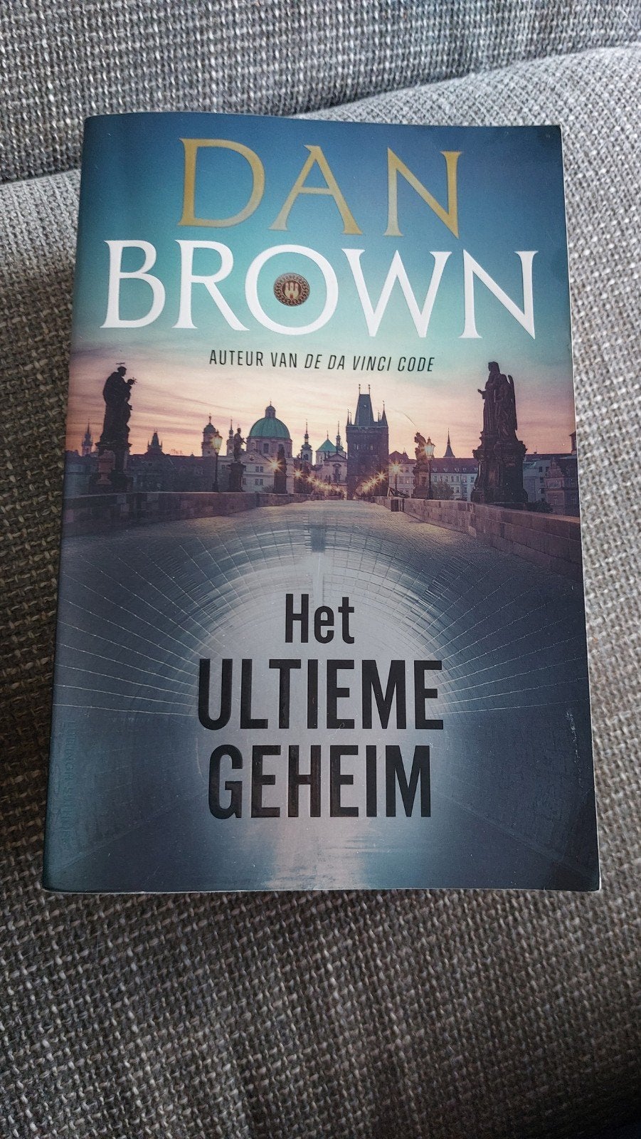Dan Brown - Het Ultieme Geheim (Hardcover), Boeken, Ophalen of Verzenden, Gelezen, Dan Brown, Nederland