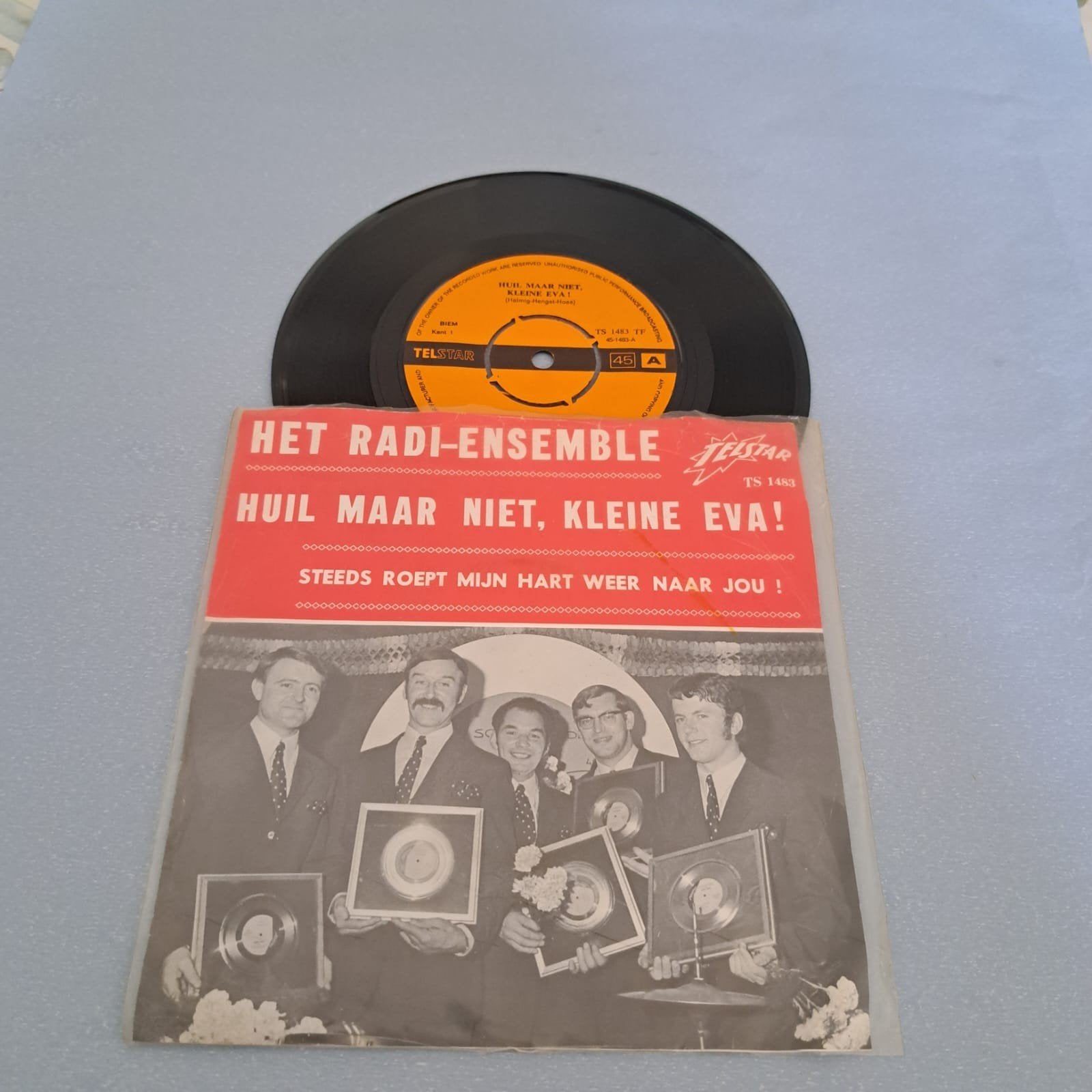 Het Radi-Ensemble - Huil Maar Niet, Kleine Eva! (7 inch), Ophalen, Gebruikt, 7 inch, EP