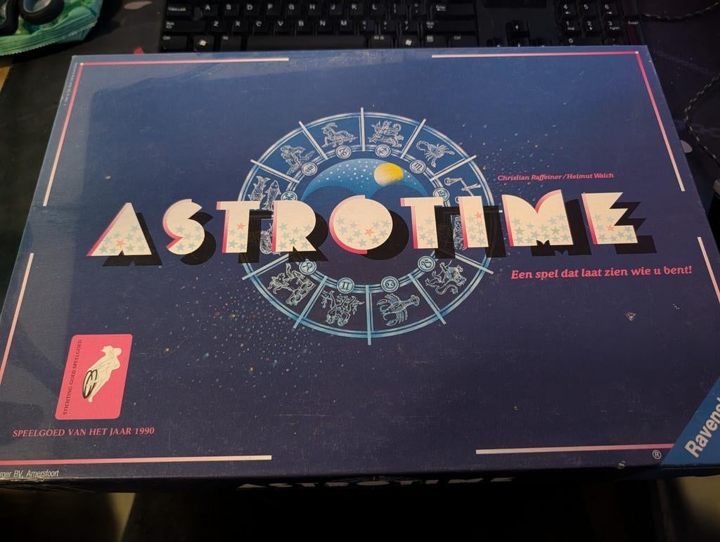 Astrotime Bordspel - Ontdek wie je bent!, Hobby en Vrije tijd, Gezelschapsspellen | Bordspellen, Vijf spelers of meer, Ophalen of Verzenden