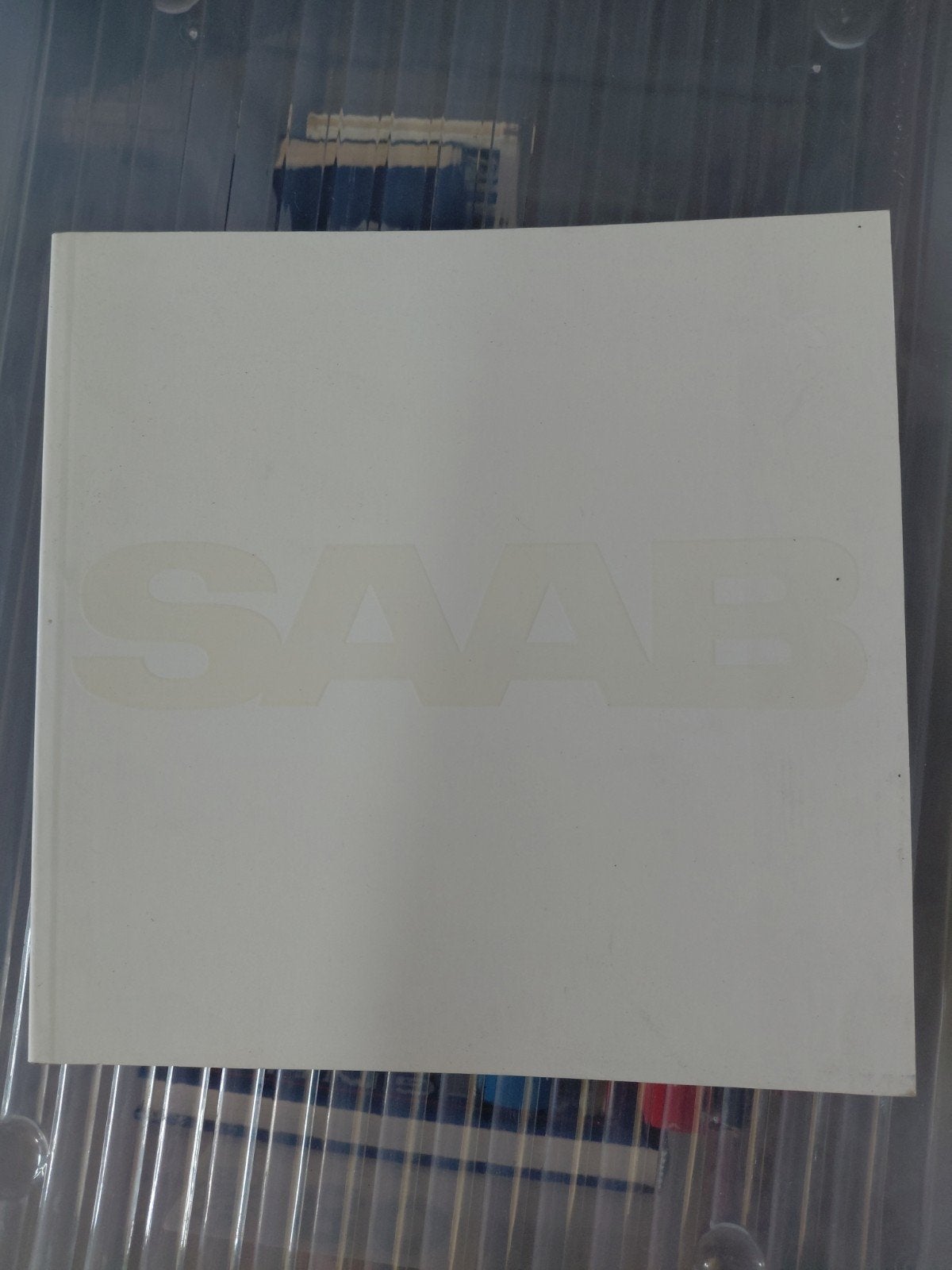 SAAB Boek - Geschiedenis en Design, Ophalen of Verzenden, Zo goed als nieuw, Overige merken, Onbekend