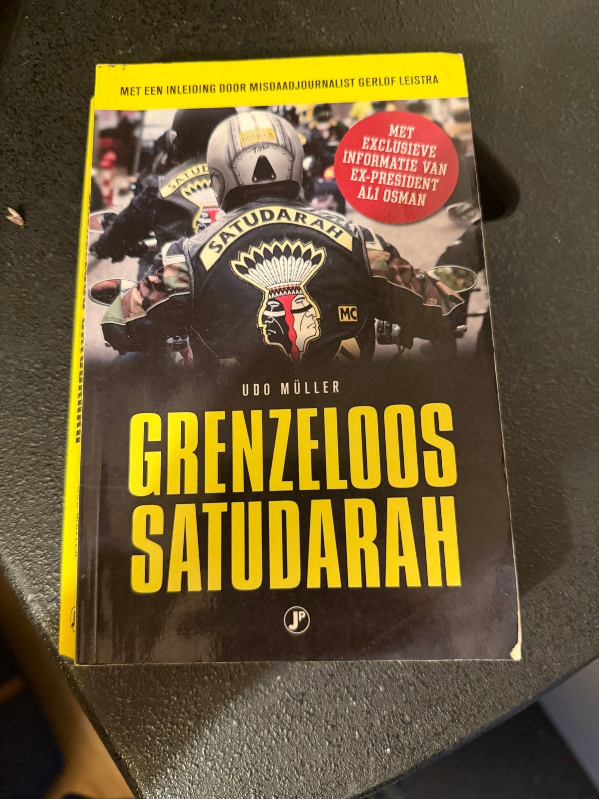 Grenzeloos Satudarah - Udo Müller (Misdaadjournalistiek), Ophalen of Verzenden, Zo goed als nieuw