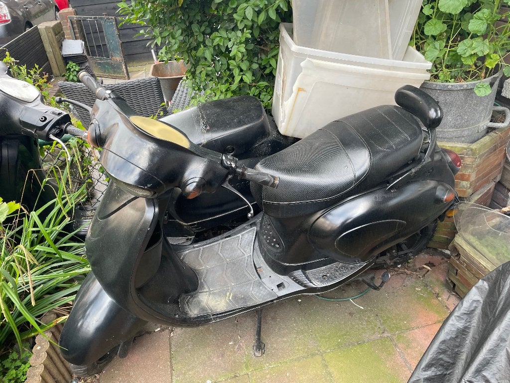 Te koop Elektrische scooters 50 euro per stuk, Ophalen, Gebruikt, Elektrisch, Overige merken