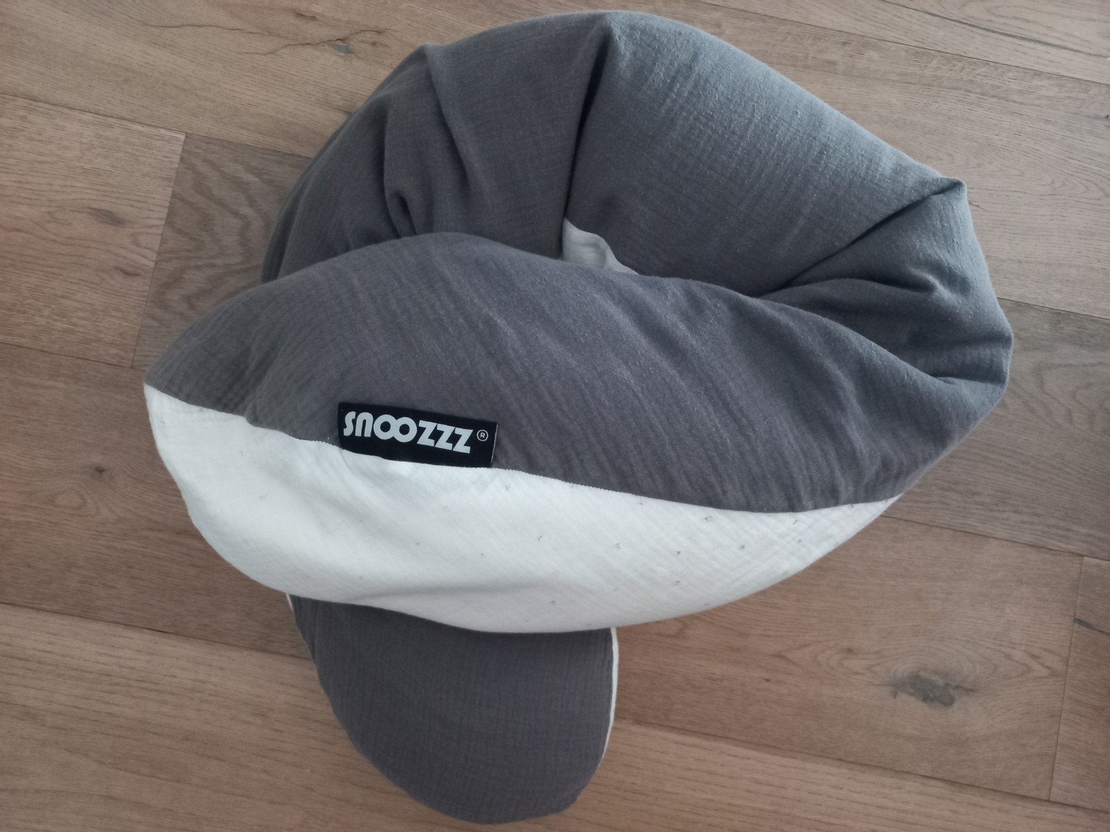 SNOOZZZ voedingskussen + 2 hoezen, Ophalen, Snoozzz