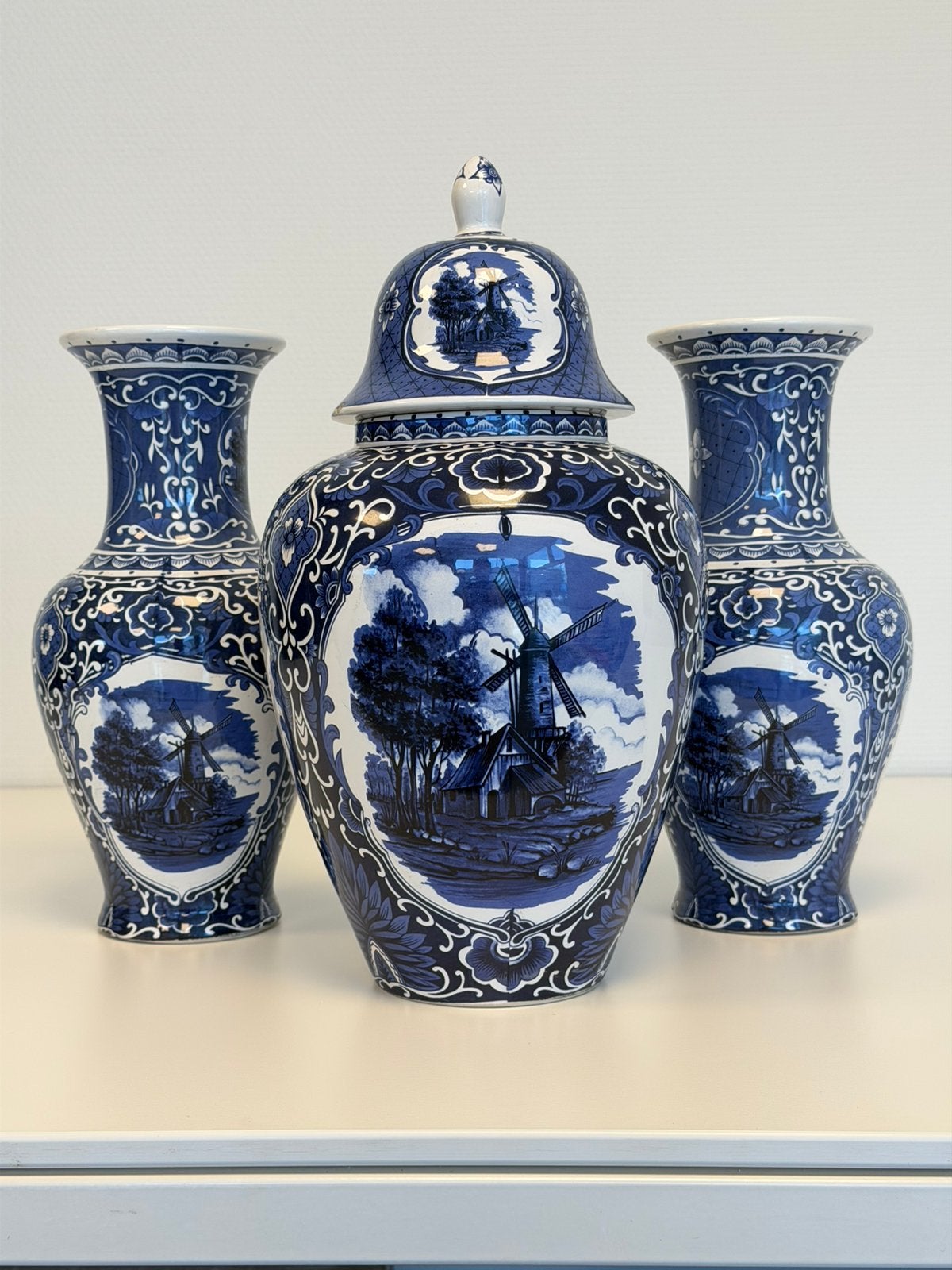 Delfts delft Blauw 3-delig Kaststel Molens Vazen Dekselpot, Ophalen of Verzenden