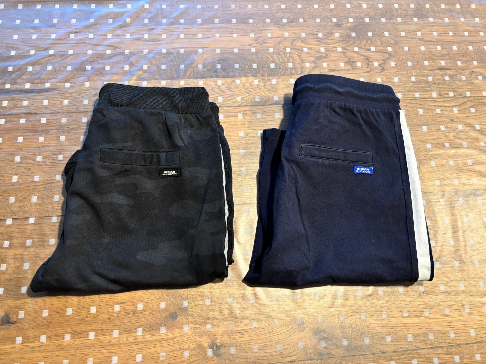Korte broek/sweatshort maat 176 Indian Blue Jeans 2x, Kinderen en Baby's, Kinderkleding | Maat 176, Ophalen of Verzenden, Gebruikt