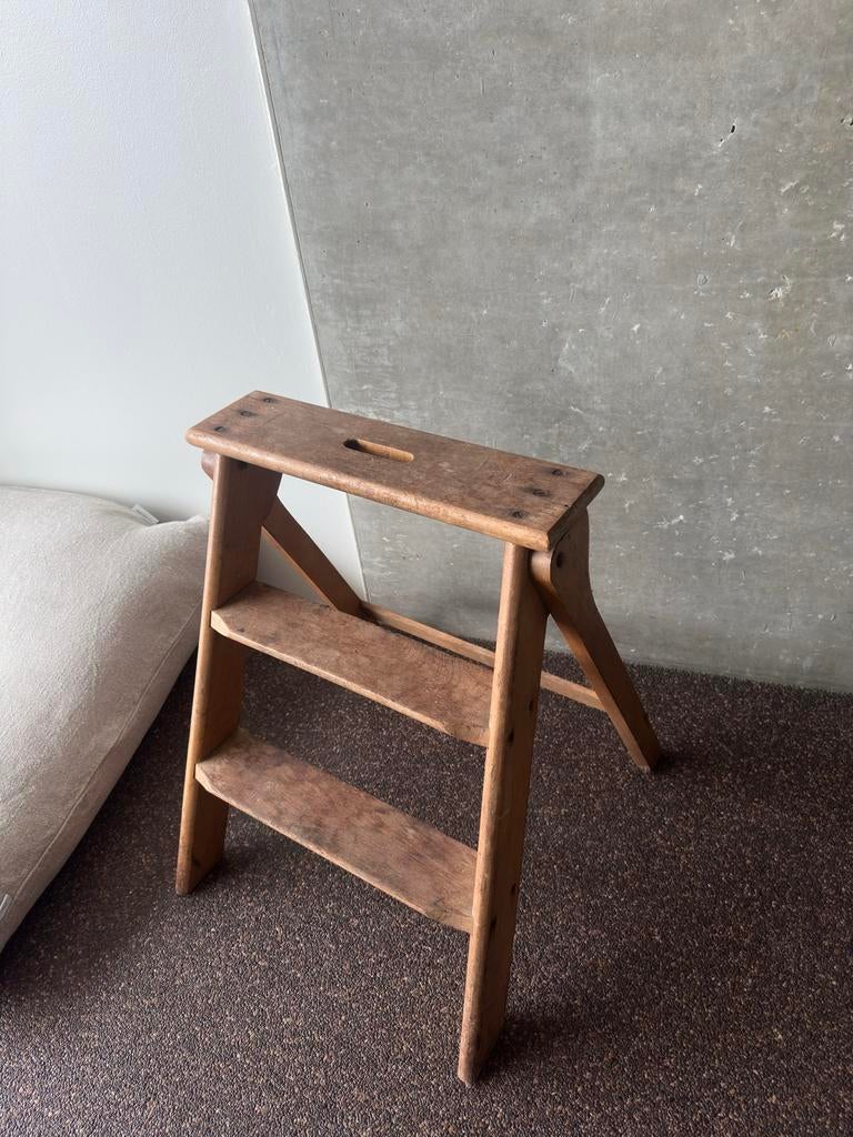 Vintage houten krukje / opstapje, Ophalen, Gebruikt, Hout