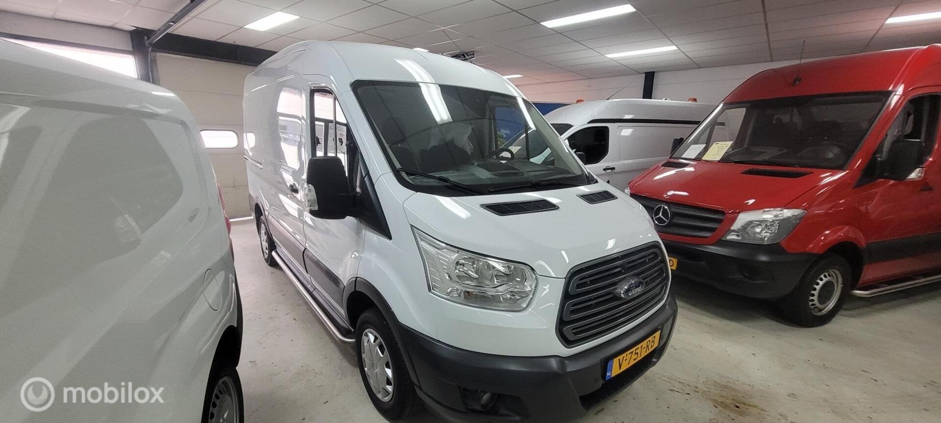Ford Transit 290 2.0 TDCI L2H2 Ambiente, Auto's, Voorwielaandrijving, 15 km/l, Euro 6, 4 cilinders