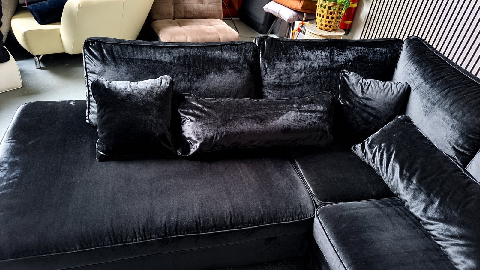GRATIS LEVERING Velvet Hoekbank Zwart 310x240 GEREINIGD, Huis en Inrichting, Banken | Bankstellen, Hoekbank, 300 cm of meer, Ophalen of Verzenden