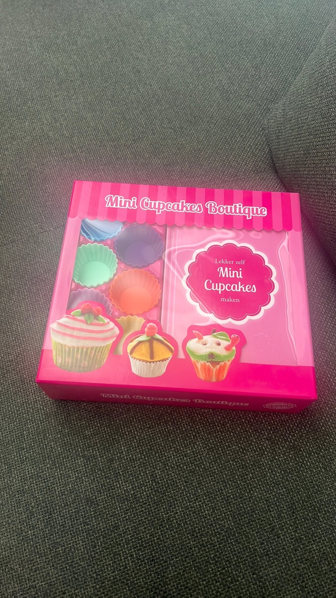 Boekbox mini cupcakes, Ophalen of Verzenden, Zo goed als nieuw, Cupcakes, Boek of Tijdschrift
