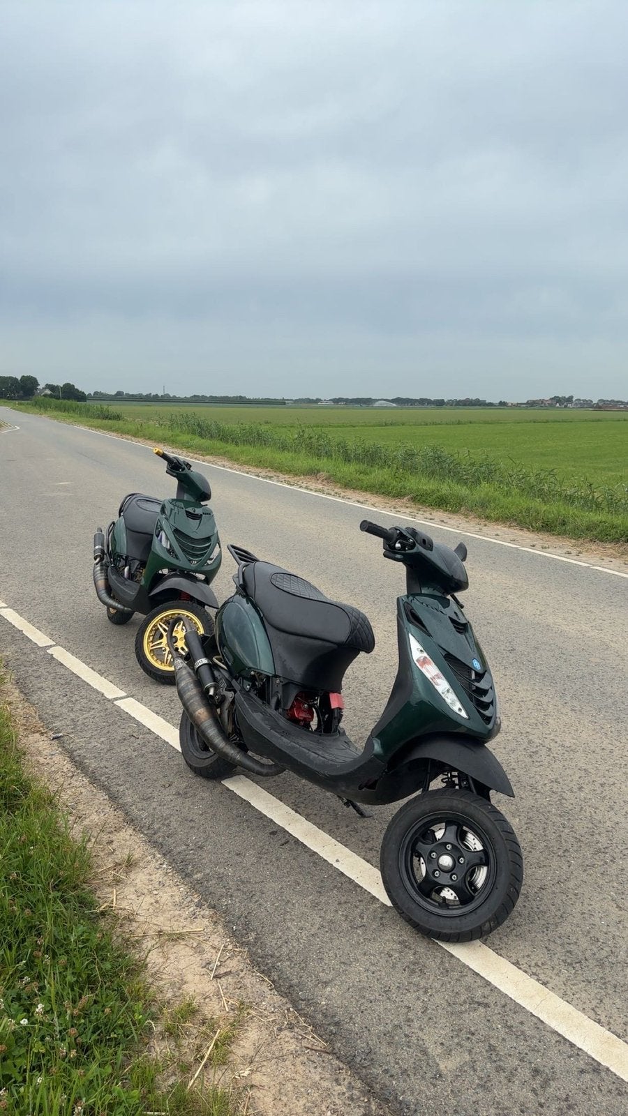 Piaggo zip 172 Stage 2, Fietsen en Brommers, Scooters | Piaggio, Zo goed als nieuw, Zip, Tweetakt, Ophalen of Verzenden