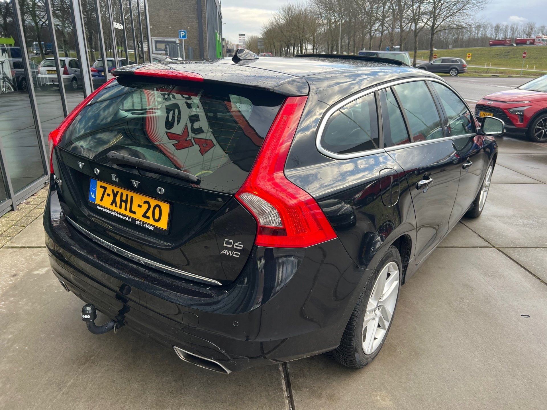 Volvo V60 2.4 D6 AWD Plug-In Hybrid Summum - Leder - Open Da, Auto's, Automaat, Zwart, Zwart, Vierwielaandrijving