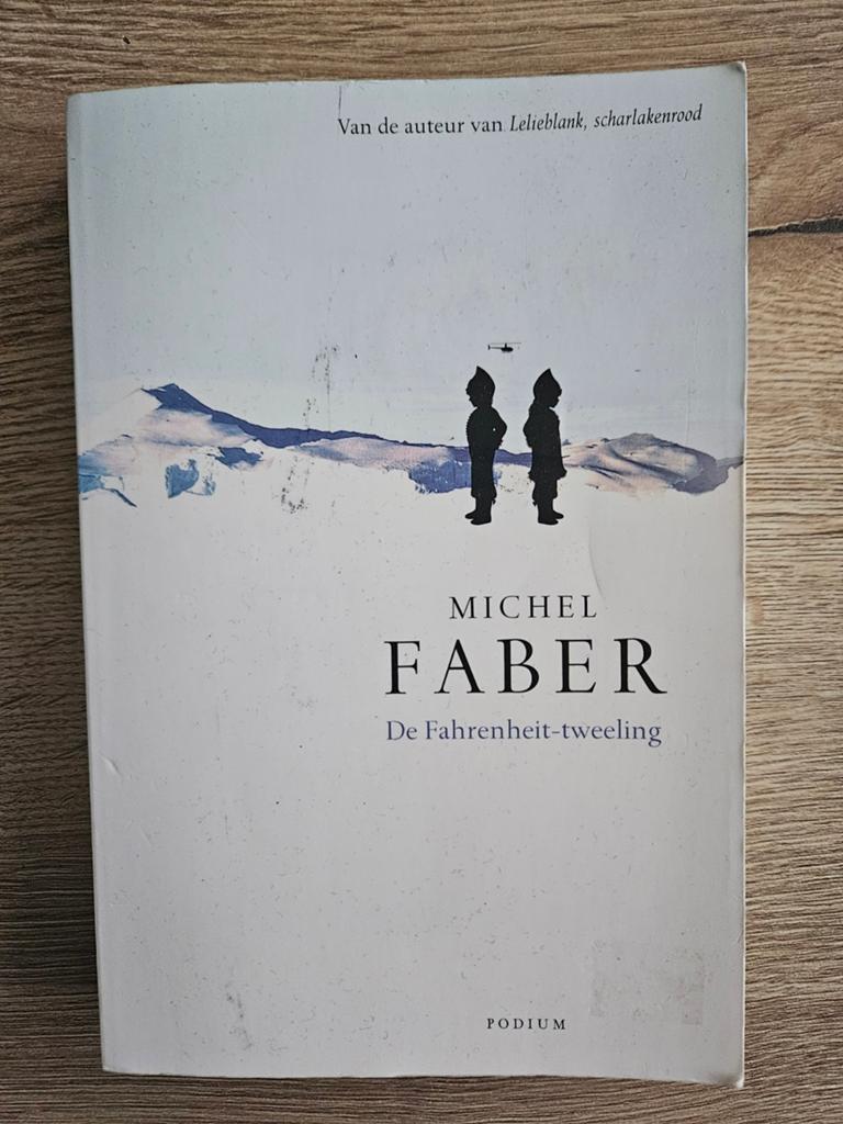 Michel Faber - De Fahrenheit-tweeling, Ophalen of Verzenden, Gelezen, Michel Faber