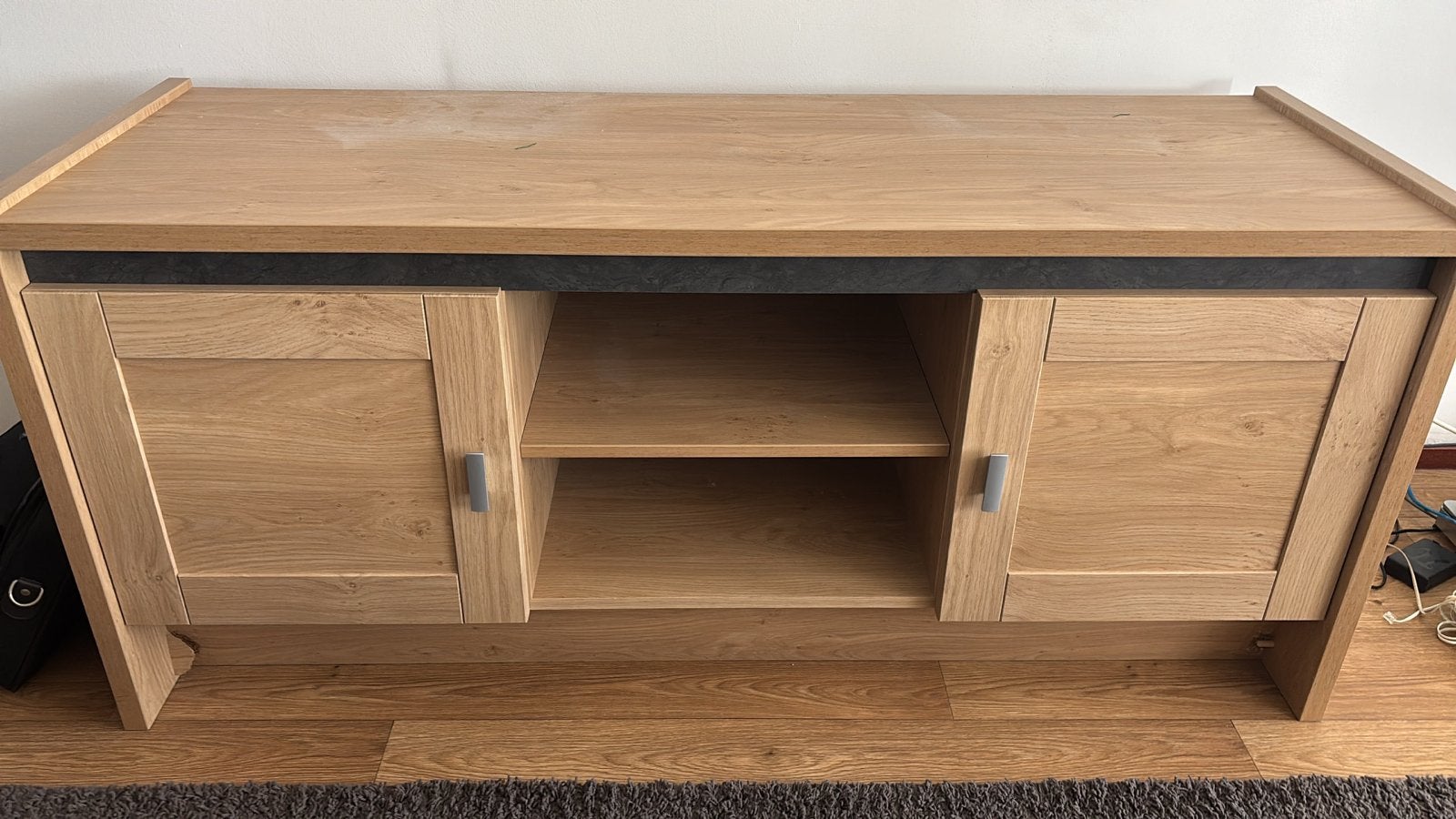 Houten TV-meubel met opbergruimte, Huis en Inrichting, Woonaccessoires | Cd- en Dvd-rekken, Ophalen, Gebruikt, 25 tot 75 discs
