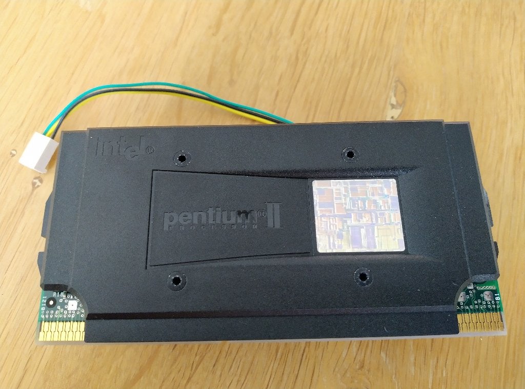 Intel Pentium II 350 MHz (SL37F), 512 KB cache, Computers en Software, Processors, Ophalen, Gebruikt, Minder dan 2 Ghz, Slot 1 SECC-cartridge (Single Edge Contact Cartridge)