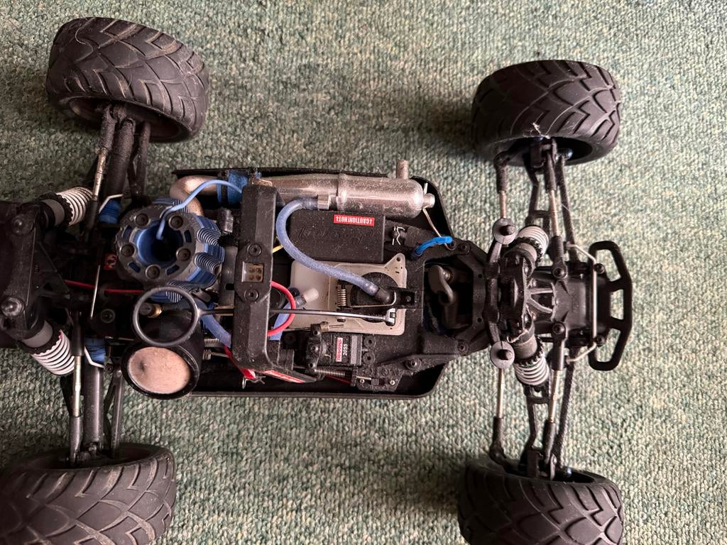 Traxxas Jato 3.3 Nitro RC Auto met Zender, Gebruikt, Auto offroad, Ophalen of Verzenden, Schaal 1:10