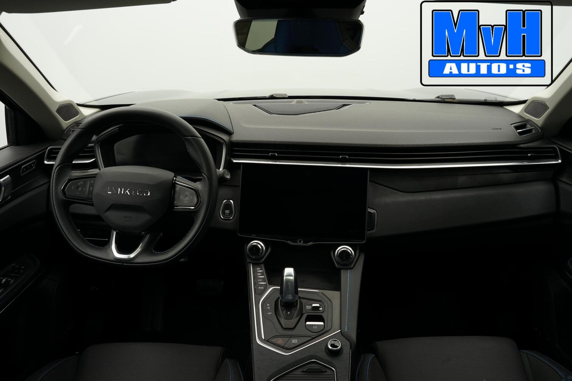 Lynk & Co 01 1.5 PHEV|262PK|LUXE|360CAM|PANO, Stof, Automatische klimaatregeling, Zwart, Plug-in hybride