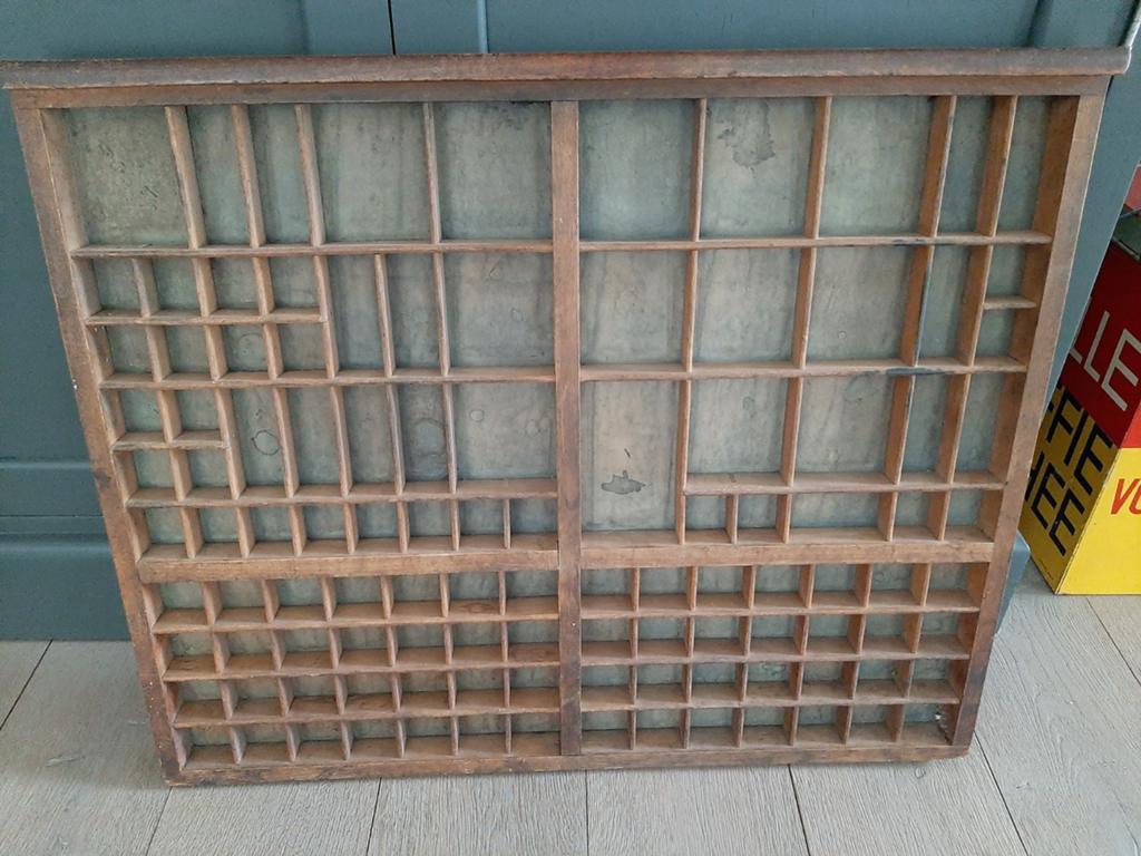 Grote oude letterbak, Ophalen of Verzenden
