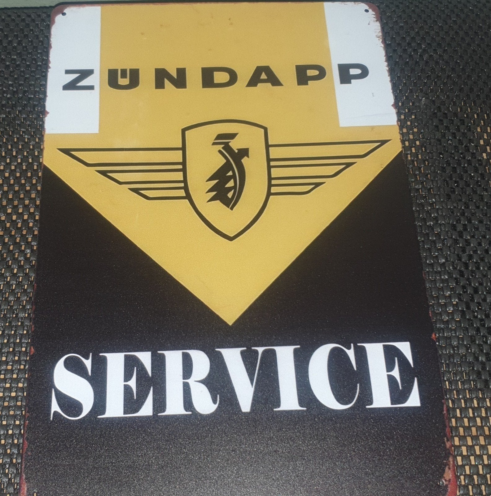 Zündapp wandbord – de eyecatcher voor jouw man cave, Ophalen of Verzenden, Nieuw, Reclamebord