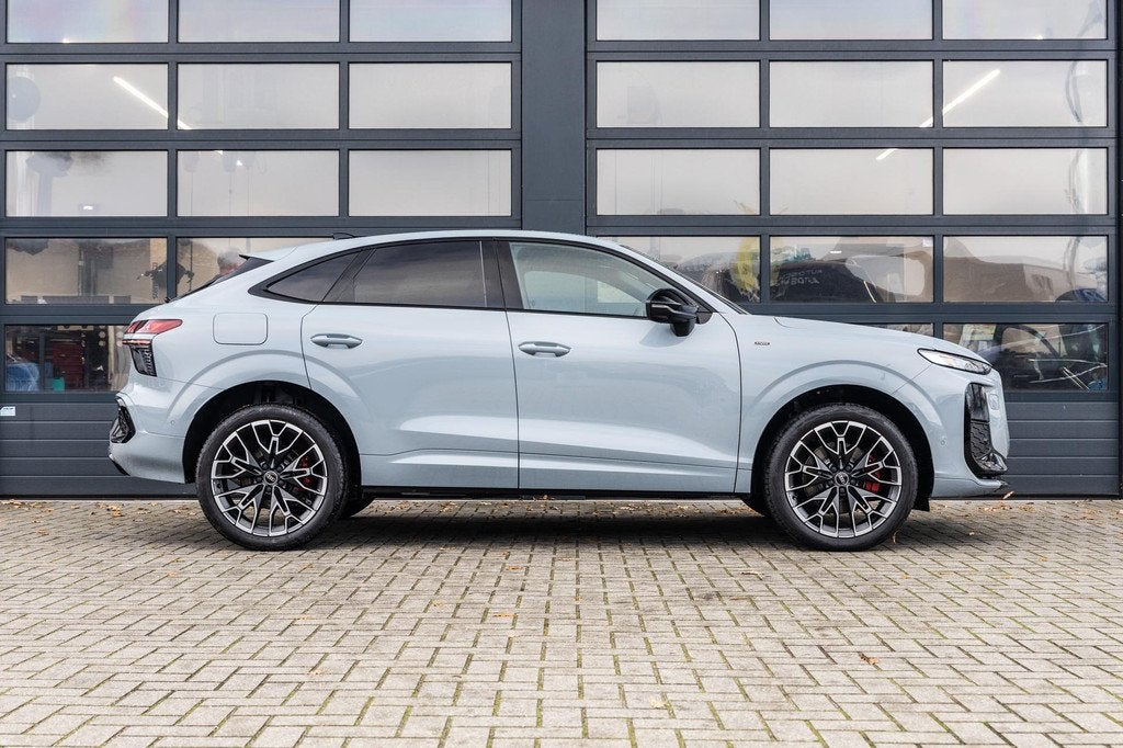 Audi Q3 Sportback 1.5 e-hybrid 272pk S Edition | Head-up | S, Auto's, Audi, 12 maanden, 1800 kg, 1498 cc, 150 min