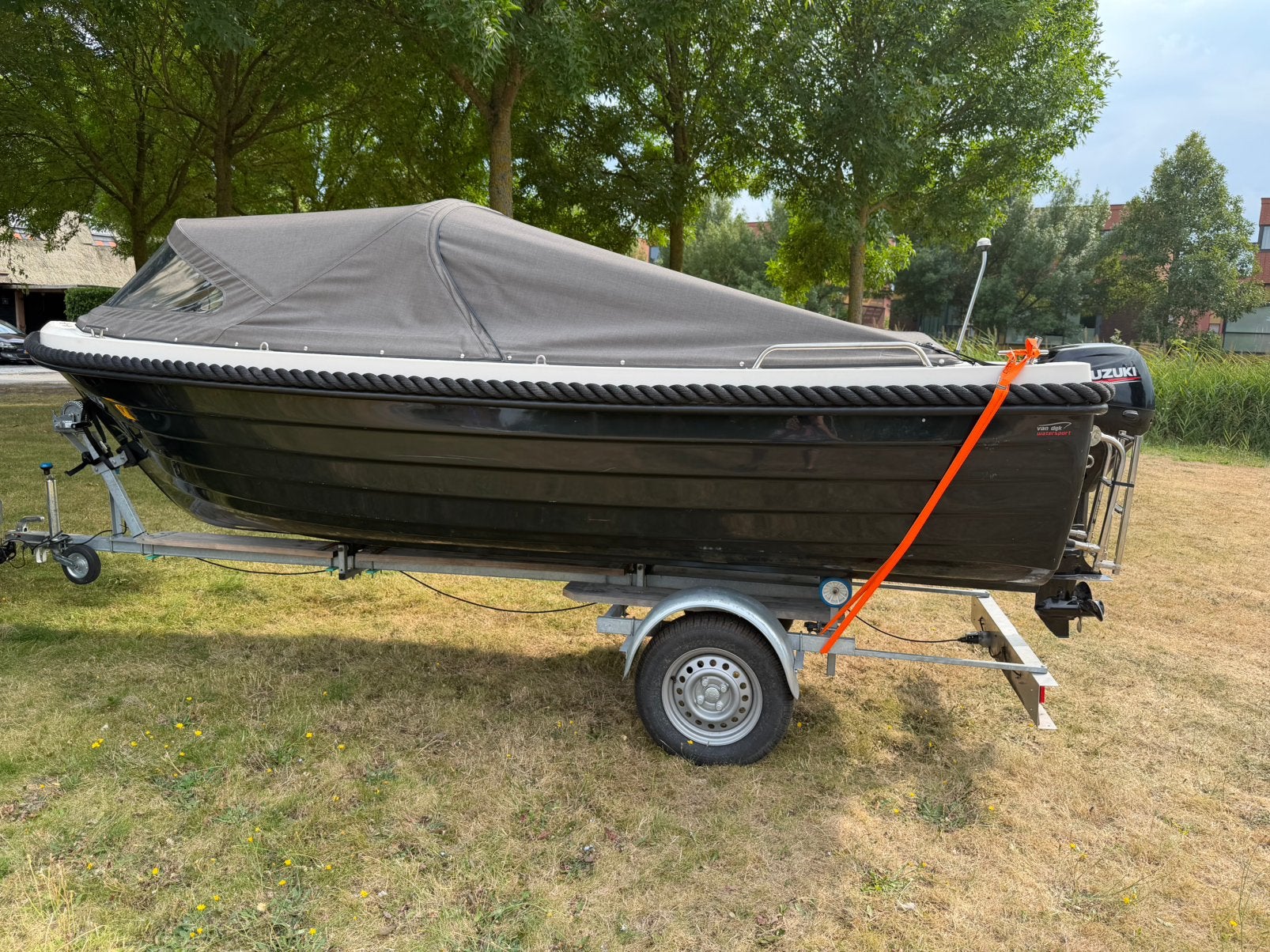 Admiral Sloep 475XL en 9,9 Suzuki en evt. trailer, Ophalen, Buiskap, Zo goed als nieuw, Admiral
