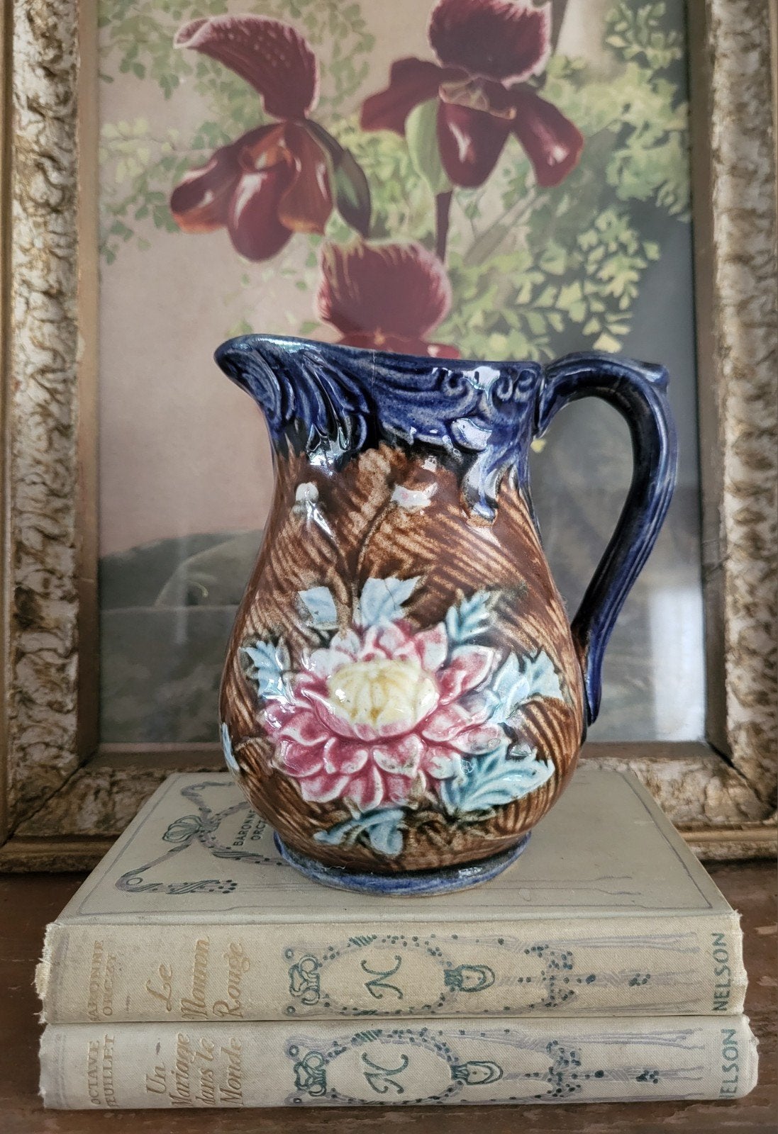 Frans barbotine kannetje roze bloem 'Toen was geluk', Antiek en Kunst, Curiosa en Brocante, Ophalen of Verzenden