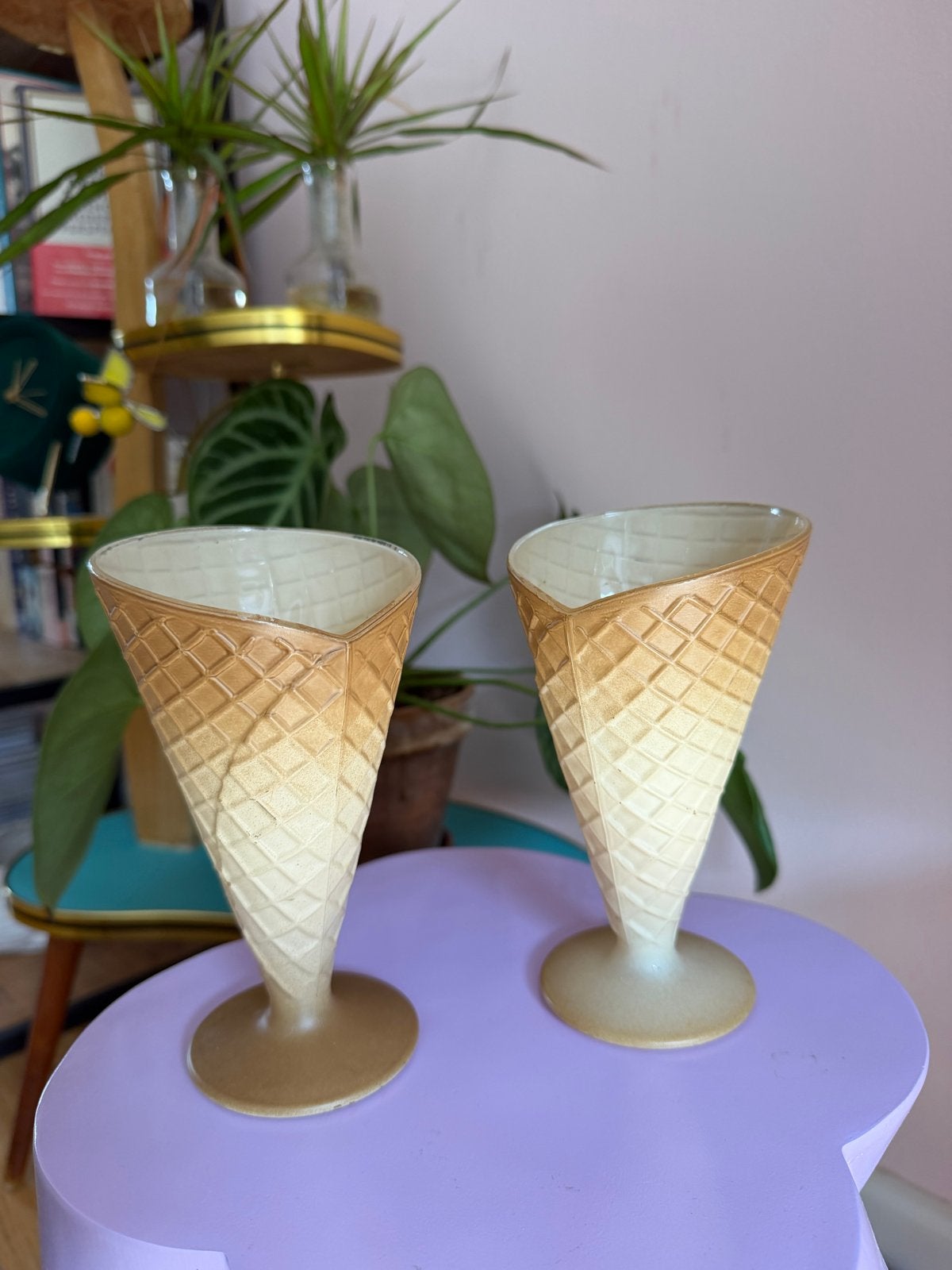 2 Vintage Bormioli Rocco ijscoupes in wafel, Glas of Glazen, Gebruikt, Overige merken, Vintage