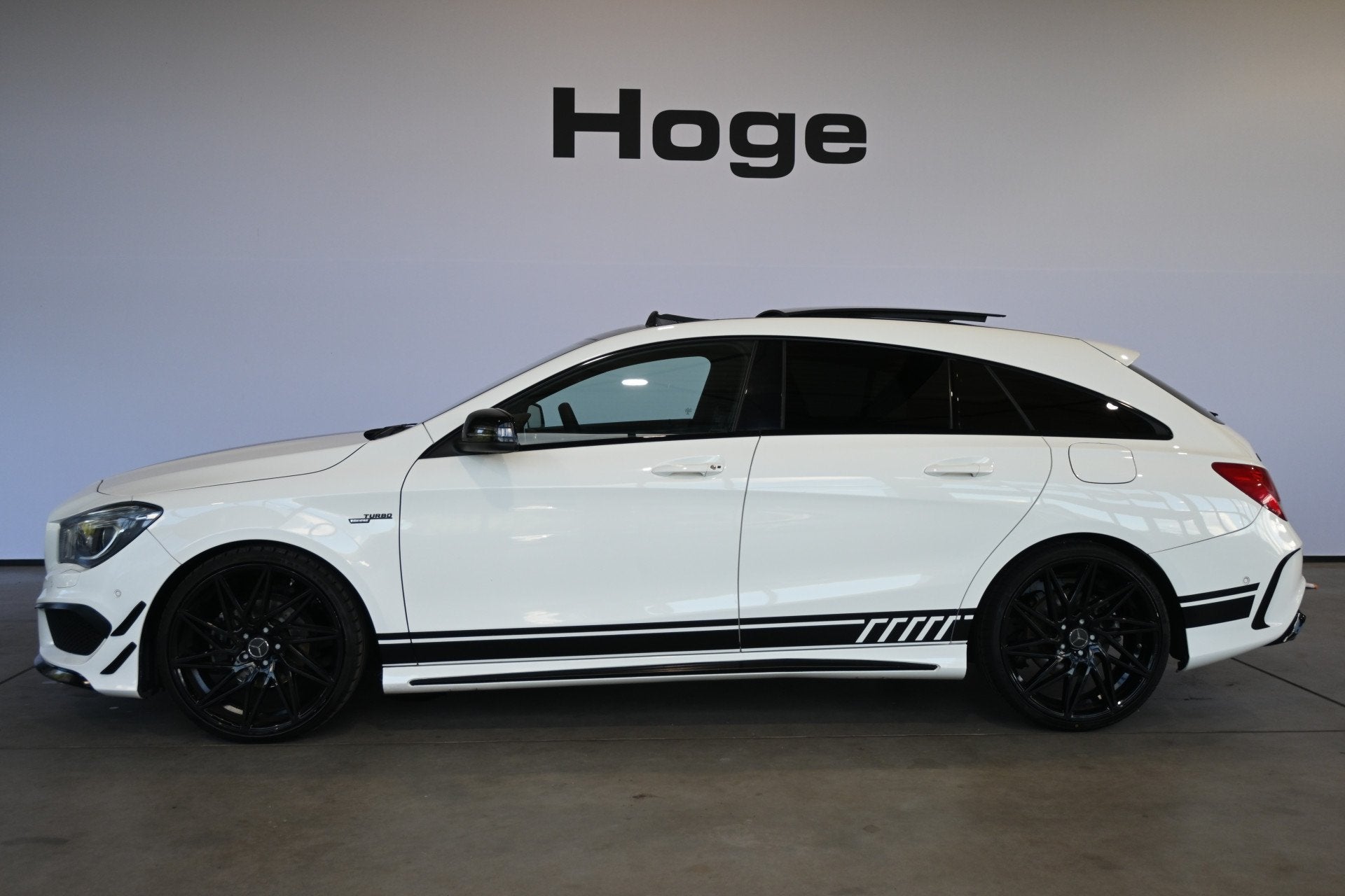 Mercedes-Benz CLA-Klasse Shooting Brake 200 OrangeArt Editio, Auto's, CLA, 730 kg, Gebruikt, Met garantie (alle)